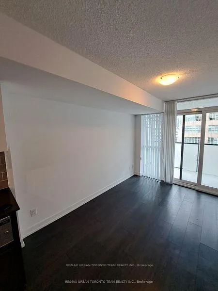 Photo 9 of Unit 608, 125 Redpath Avenue, Toronto, Mount Pleasant East — HOMEH