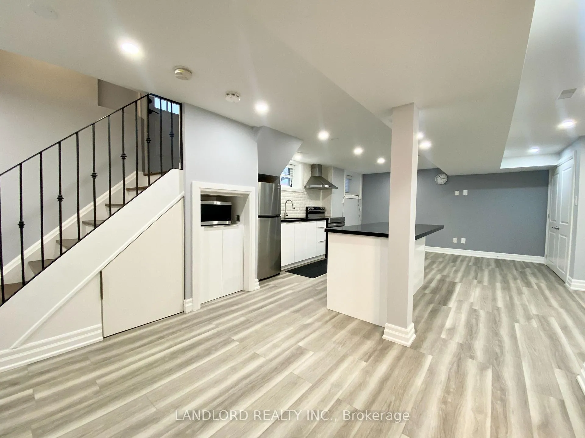Photo 3 of Unit Bsmt, 1001 Cosburn Avenue, Toronto, Woodbine-Lumsden — HOMEH