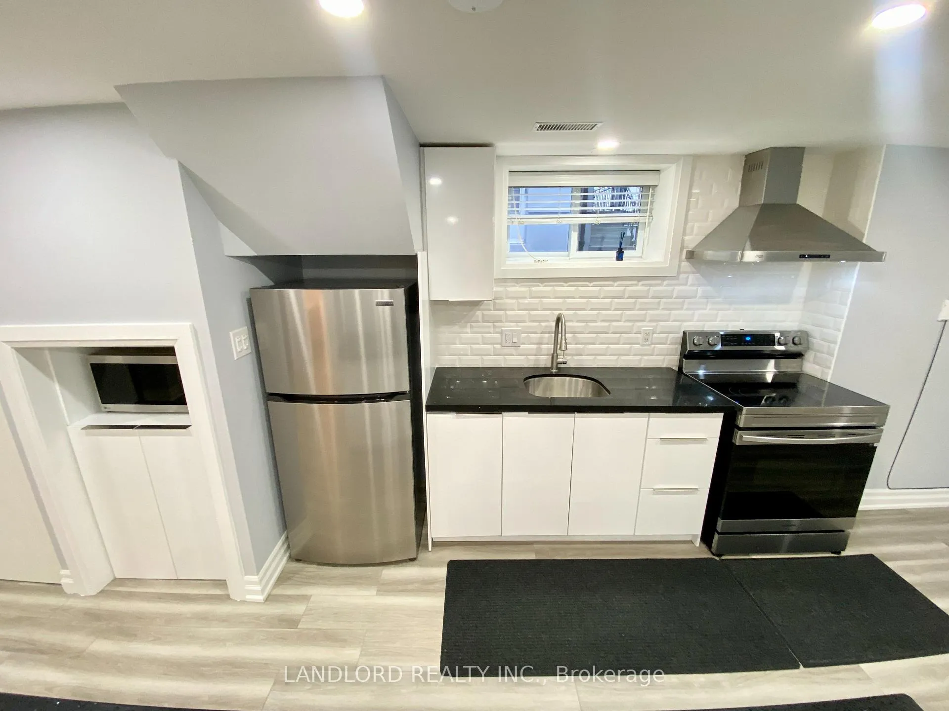 Photo 8 of Unit Bsmt, 1001 Cosburn Avenue, Toronto, Woodbine-Lumsden — HOMEH