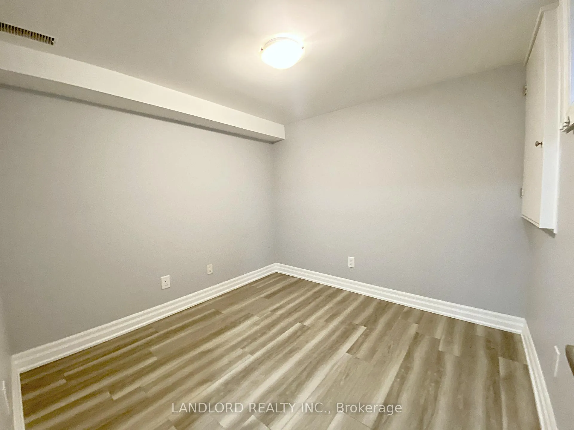 Photo 18 of Unit Bsmt, 1001 Cosburn Avenue, Toronto, Woodbine-Lumsden — HOMEH