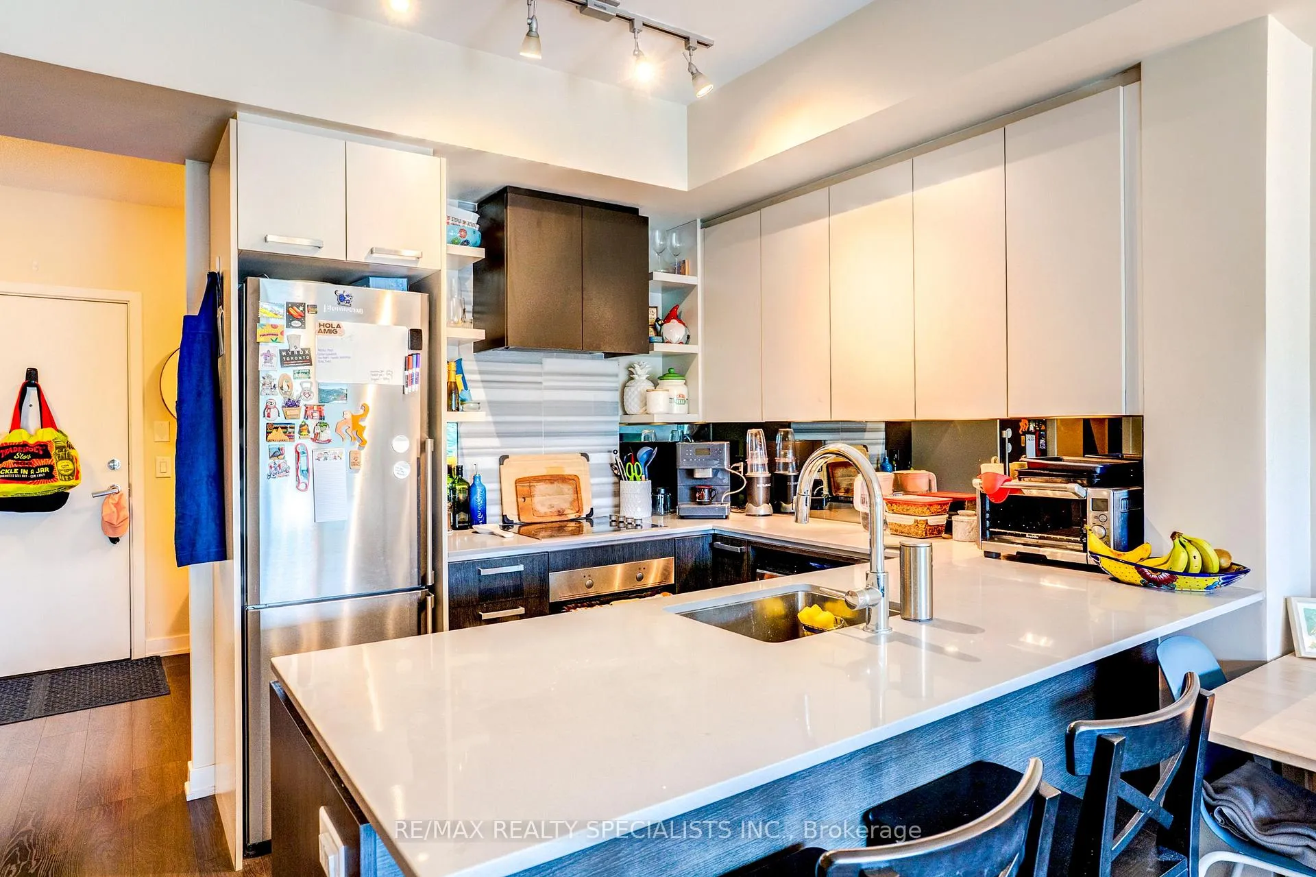Photo 4 of Unit 518, 1830 Bloor Street, Toronto, High Park North — HOMEH