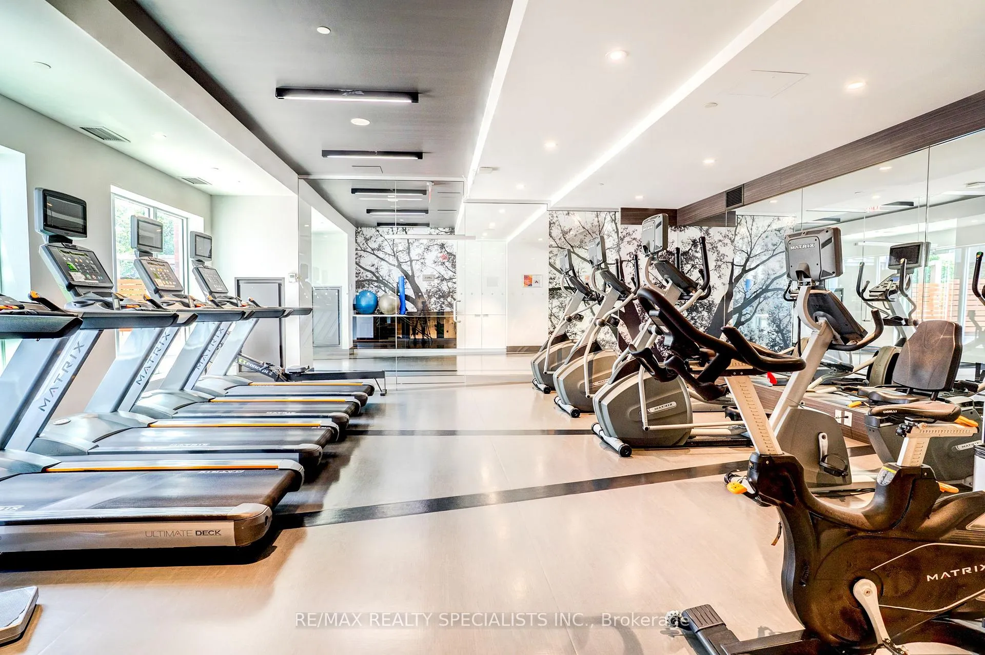 Photo 10 of Unit 518, 1830 Bloor Street, Toronto, High Park North — HOMEH