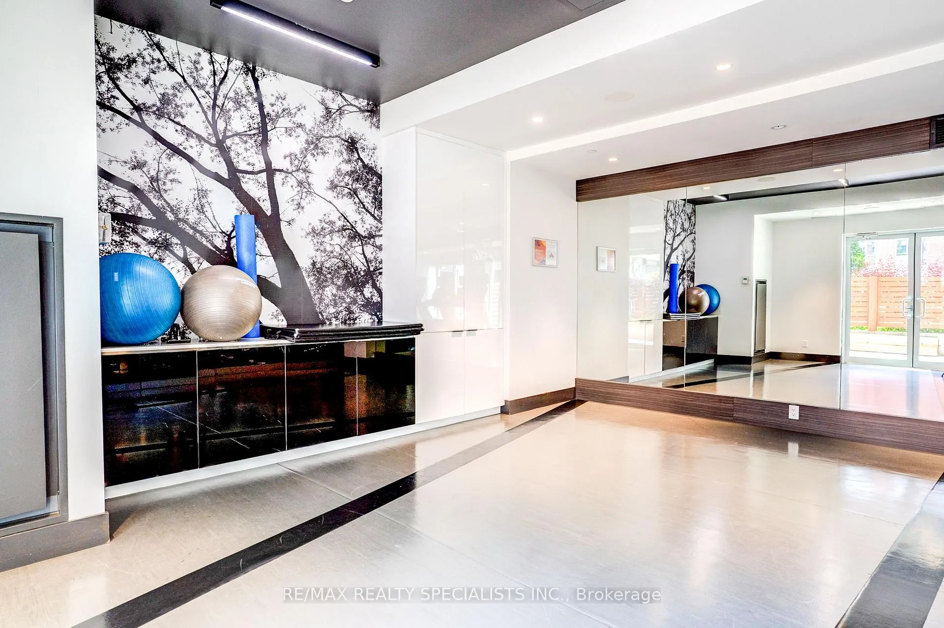 Photo 11 of Unit 518, 1830 Bloor Street, Toronto, High Park North — HOMEH