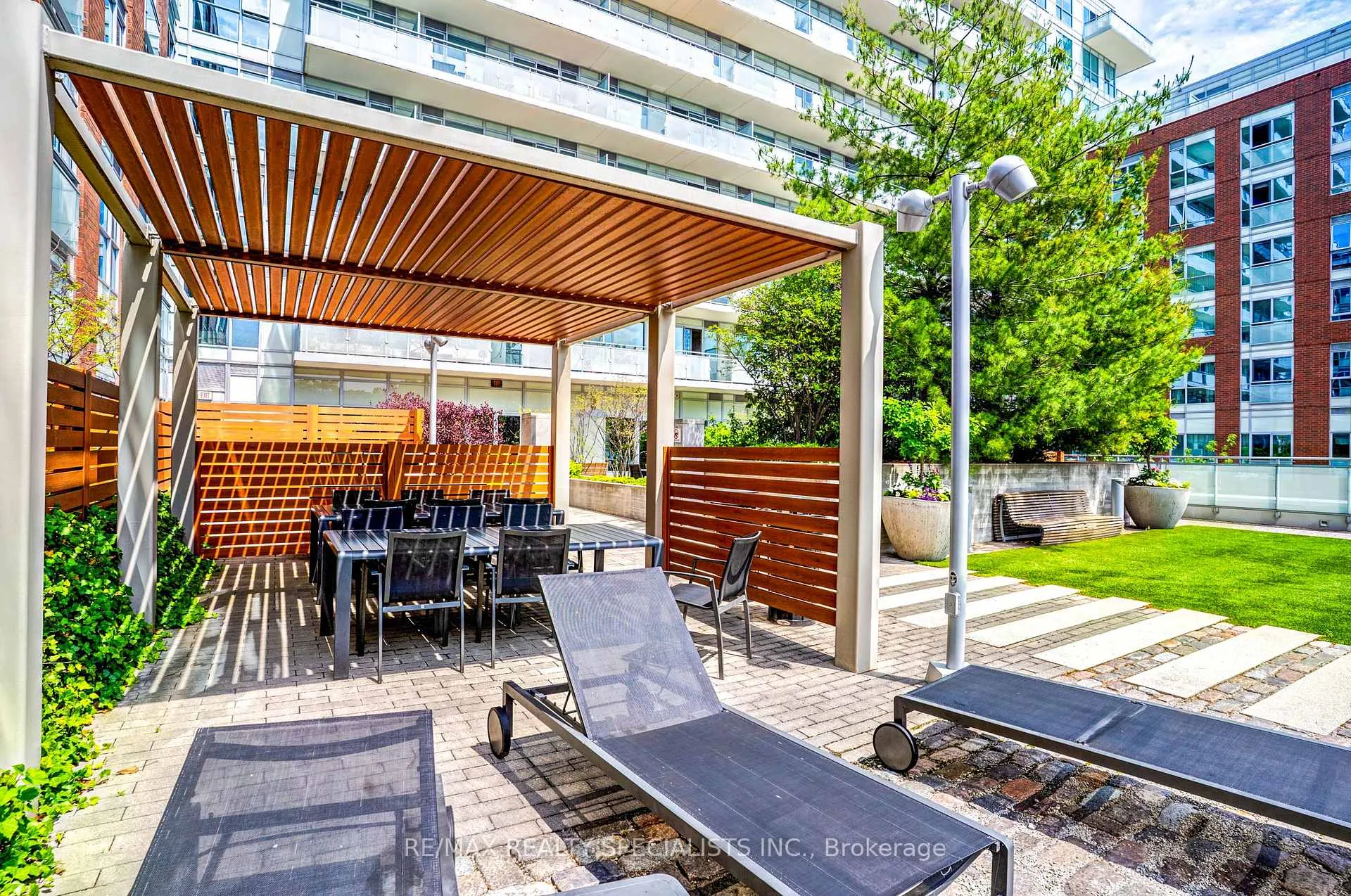 Photo 19 of Unit 518, 1830 Bloor Street, Toronto, High Park North — HOMEH
