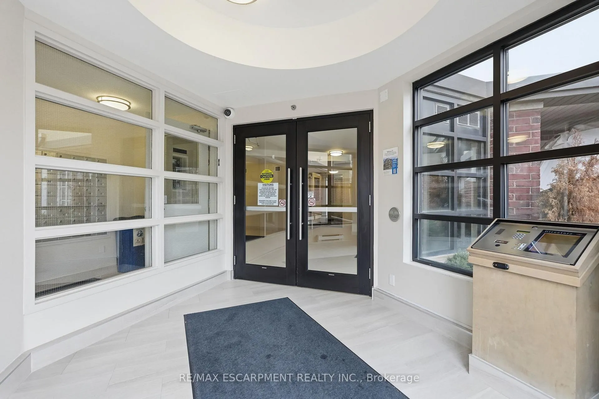 Photo 3 of Unit 226, 3060 Rotary Way, Burlington, Alton — HOMEH