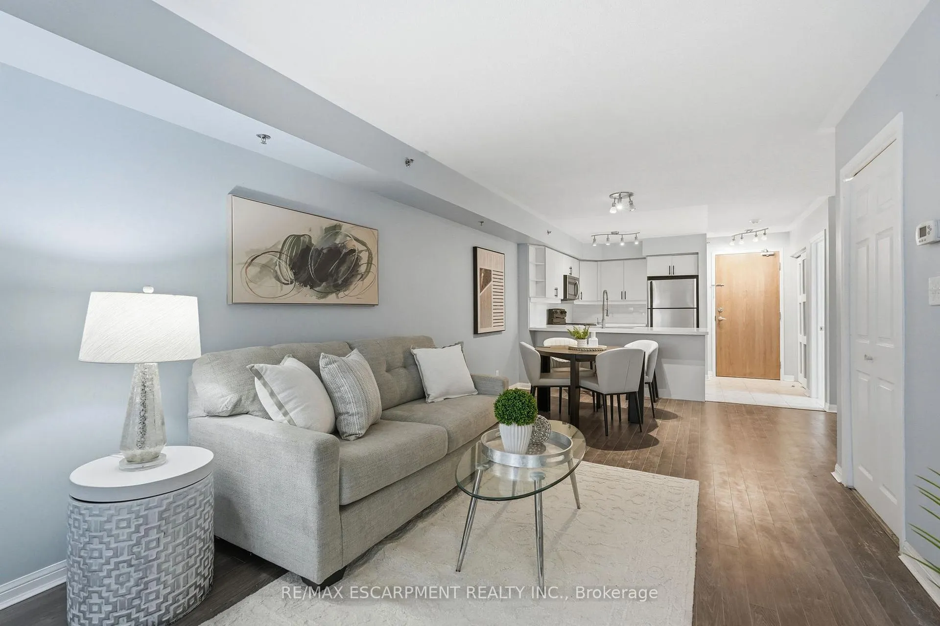 Photo 16 of Unit 226, 3060 Rotary Way, Burlington, Alton — HOMEH