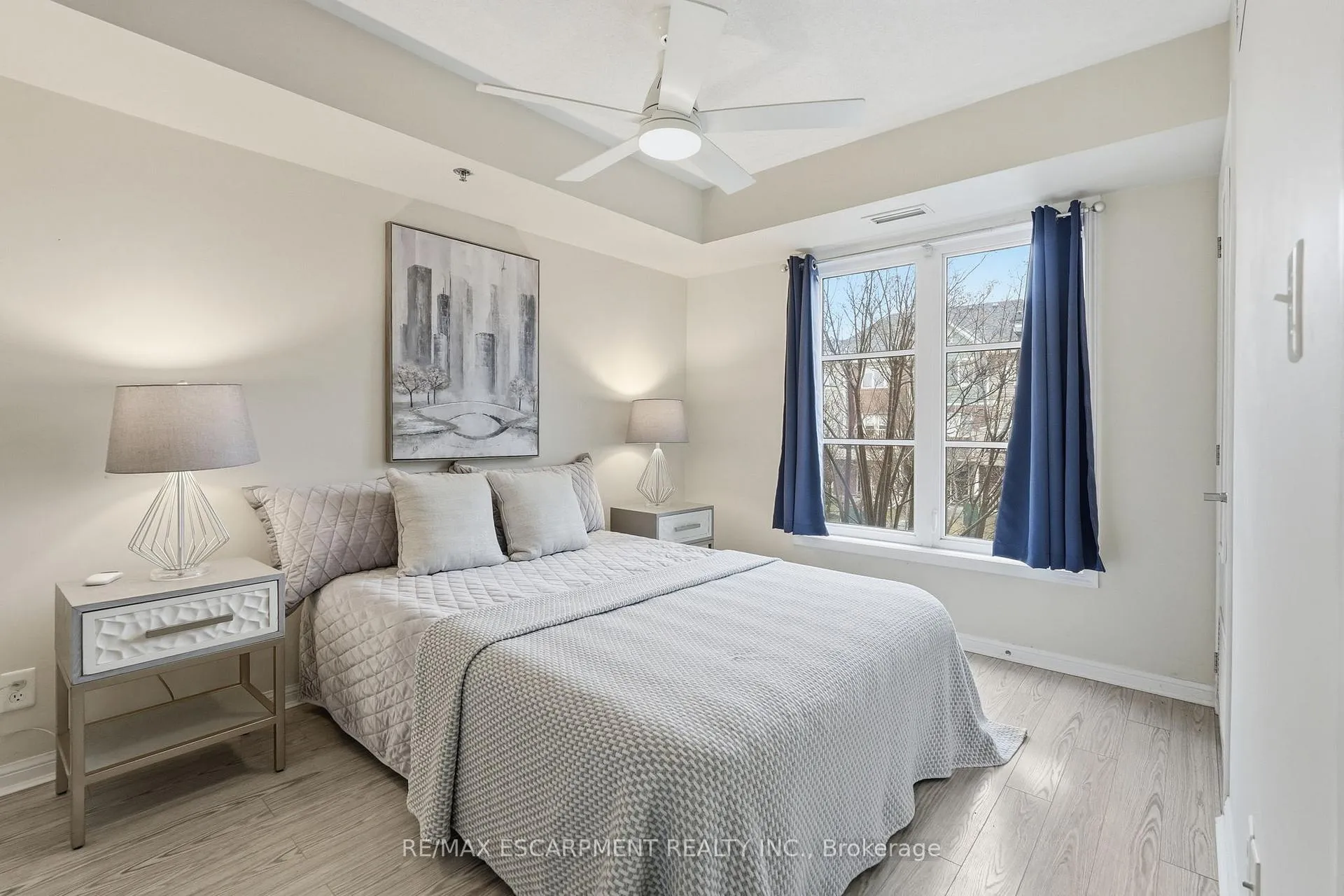 Photo 22 of Unit 226, 3060 Rotary Way, Burlington, Alton — HOMEH