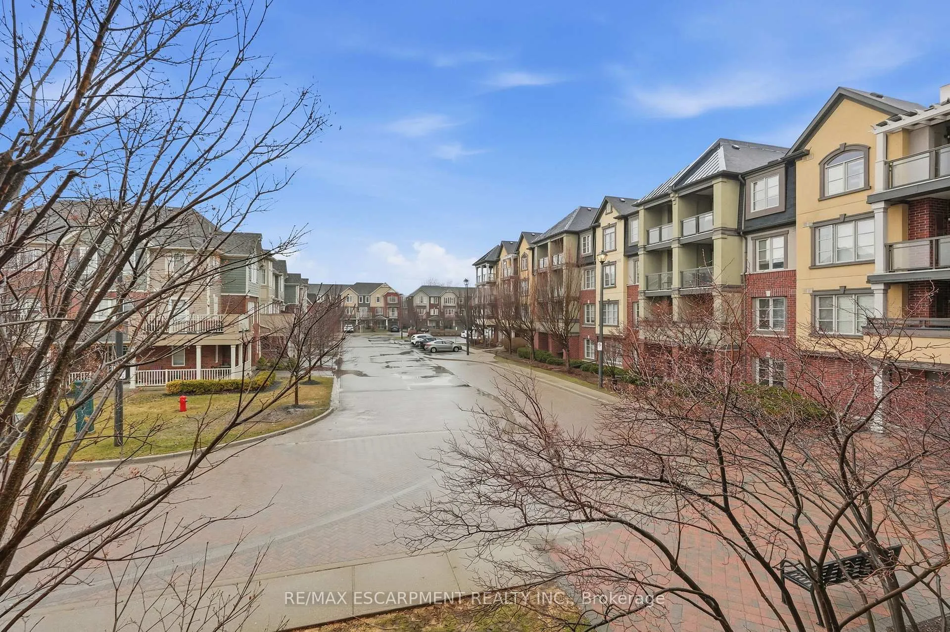 Photo 32 of Unit 226, 3060 Rotary Way, Burlington, Alton — HOMEH