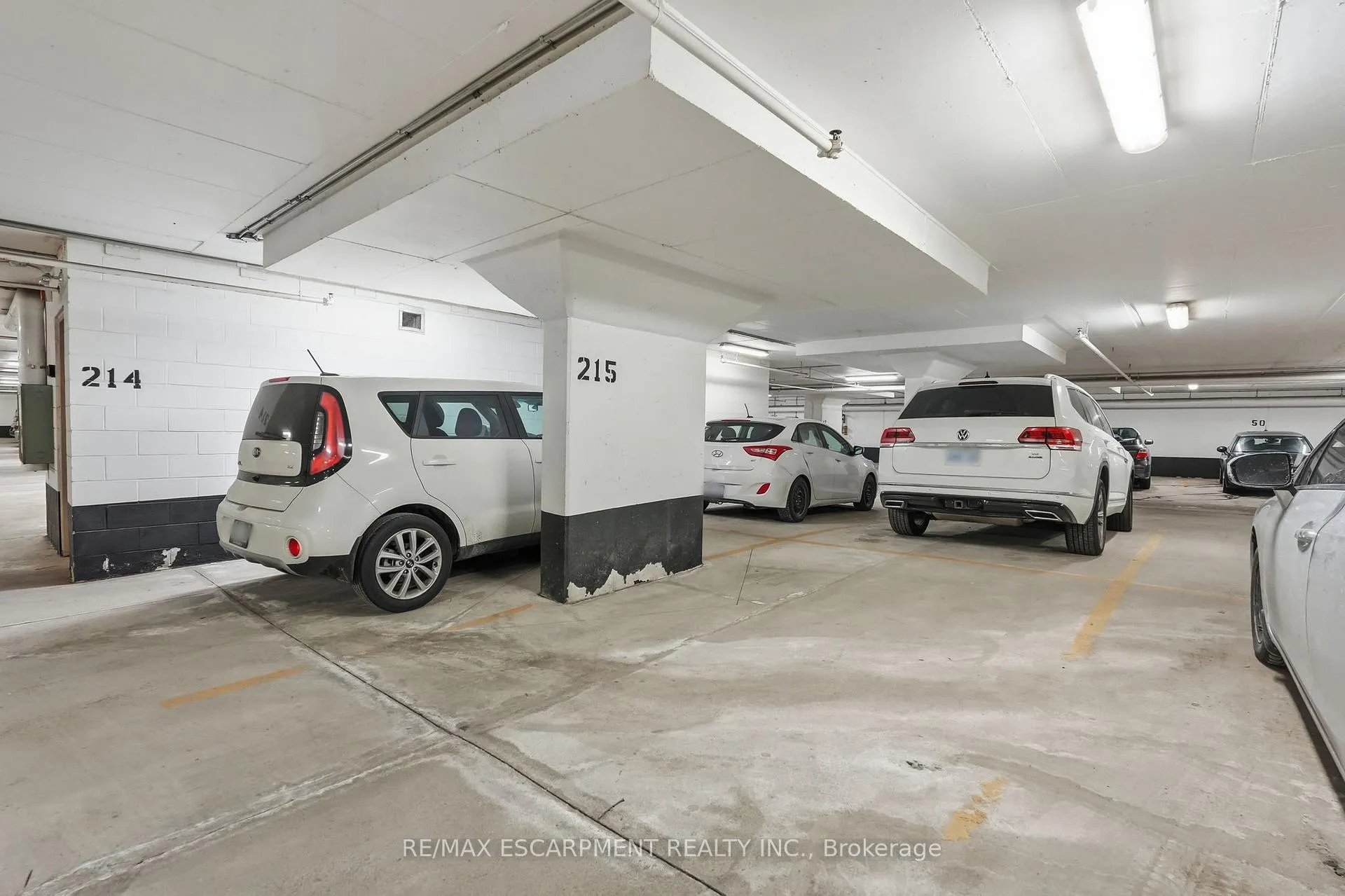 Photo 37 of Unit 226, 3060 Rotary Way, Burlington, Alton — HOMEH