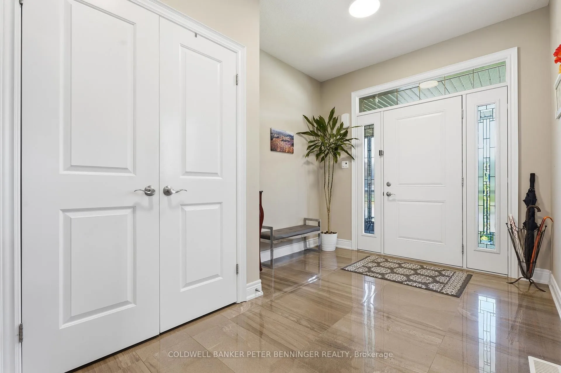 Photo 3 of 308 Carriage Way N, Waterloo, Bridgeport — HOMEH