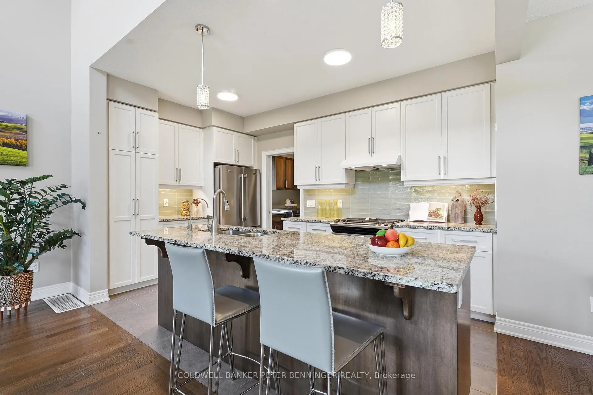 Photo 6 of 308 Carriage Way N, Waterloo, Bridgeport — HOMEH