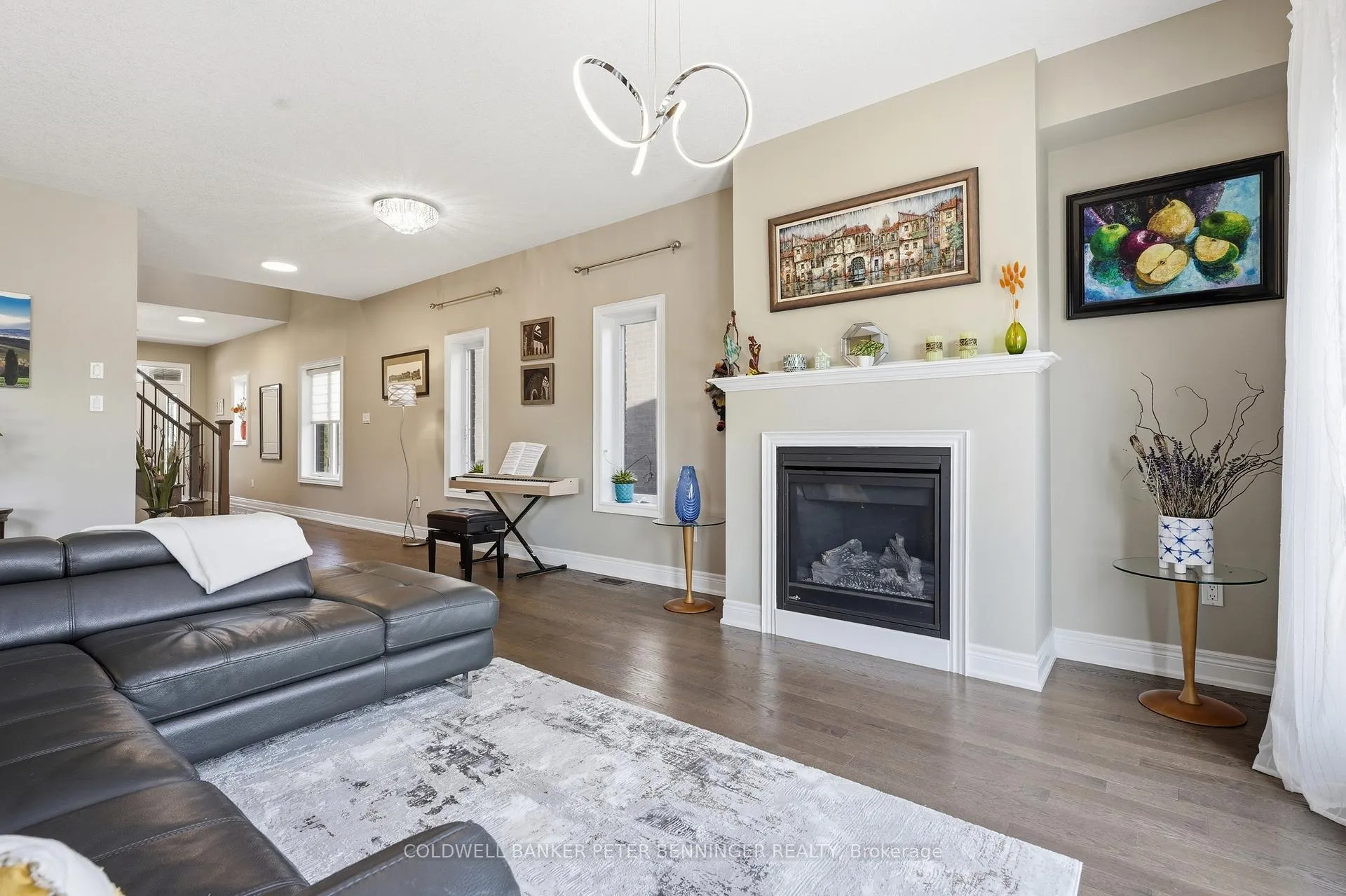 Photo 13 of 308 Carriage Way N, Waterloo, Bridgeport — HOMEH
