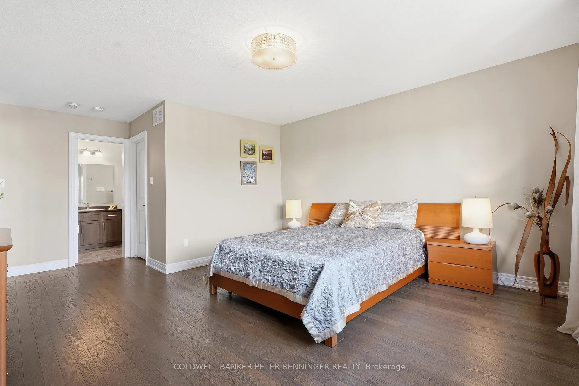 Photo 26 of 308 Carriage Way N, Waterloo, Bridgeport — HOMEH