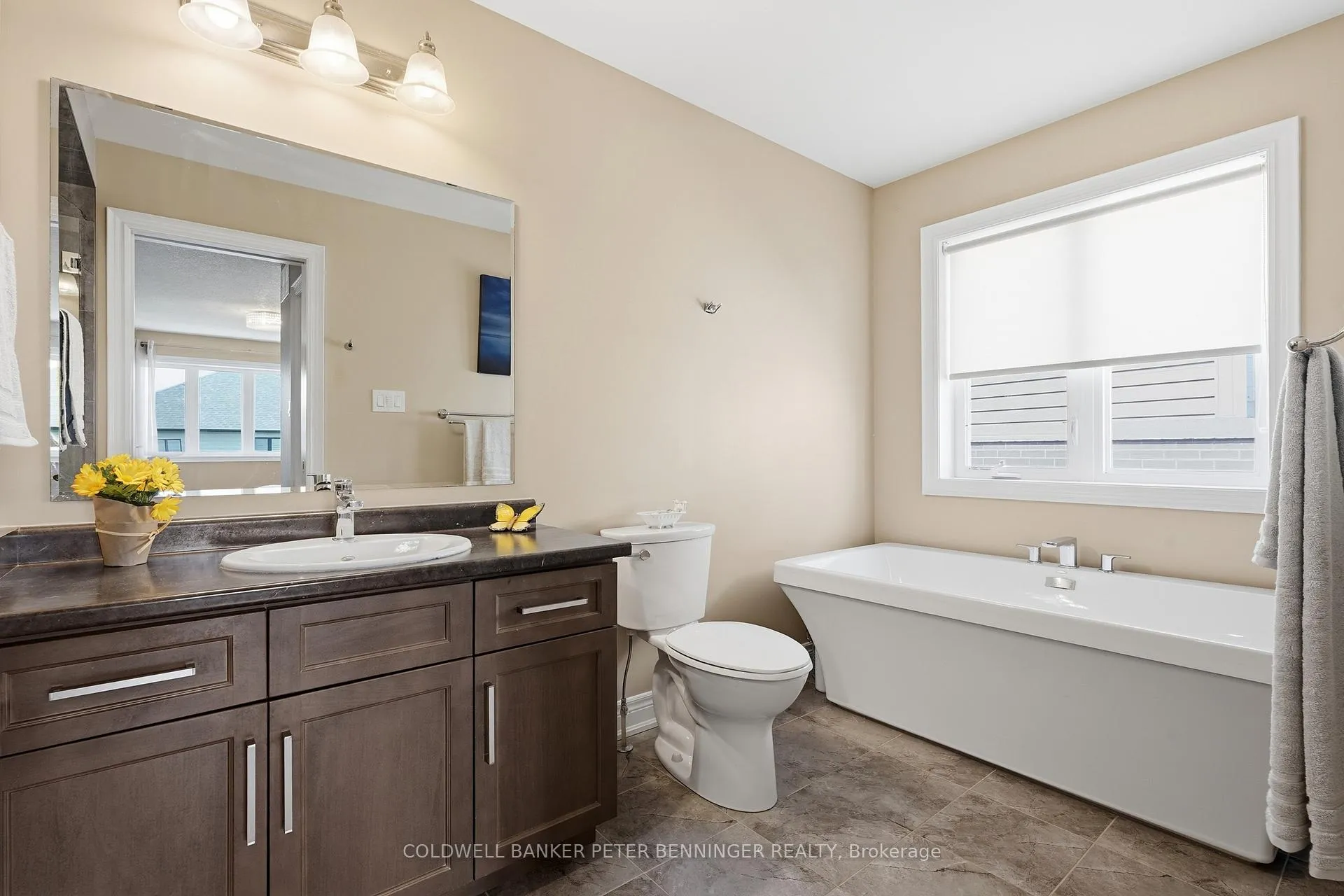 Photo 37 of 308 Carriage Way N, Waterloo, Bridgeport — HOMEH