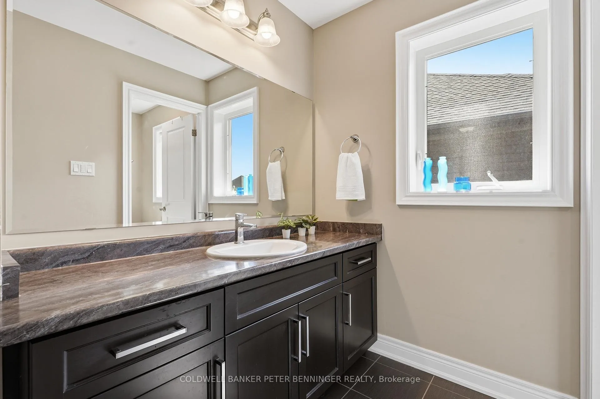 Photo 51 of 308 Carriage Way N, Waterloo, Bridgeport — HOMEH