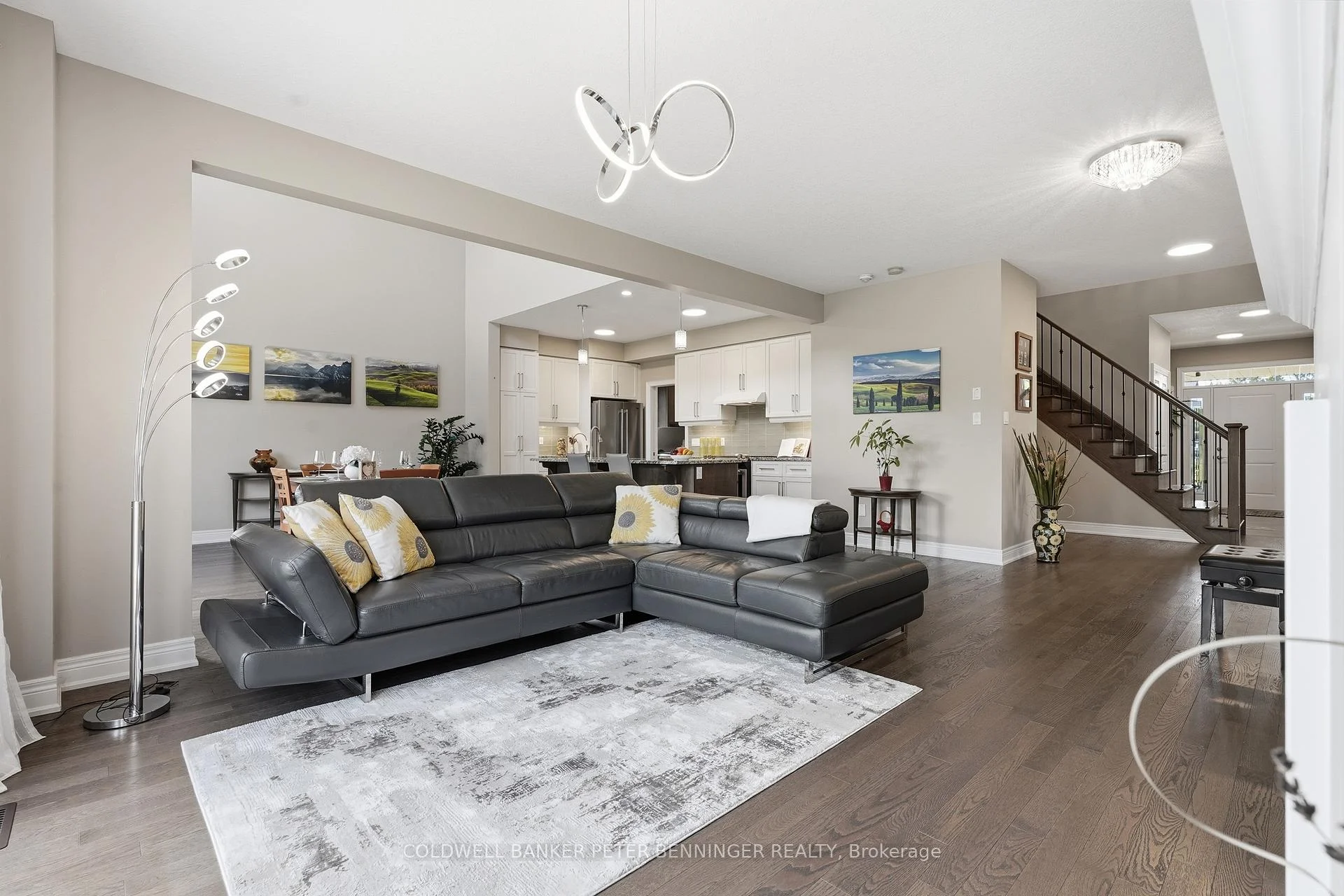 Photo 10 of 308 Carriage Way N, Waterloo, Bridgeport — HOMEH