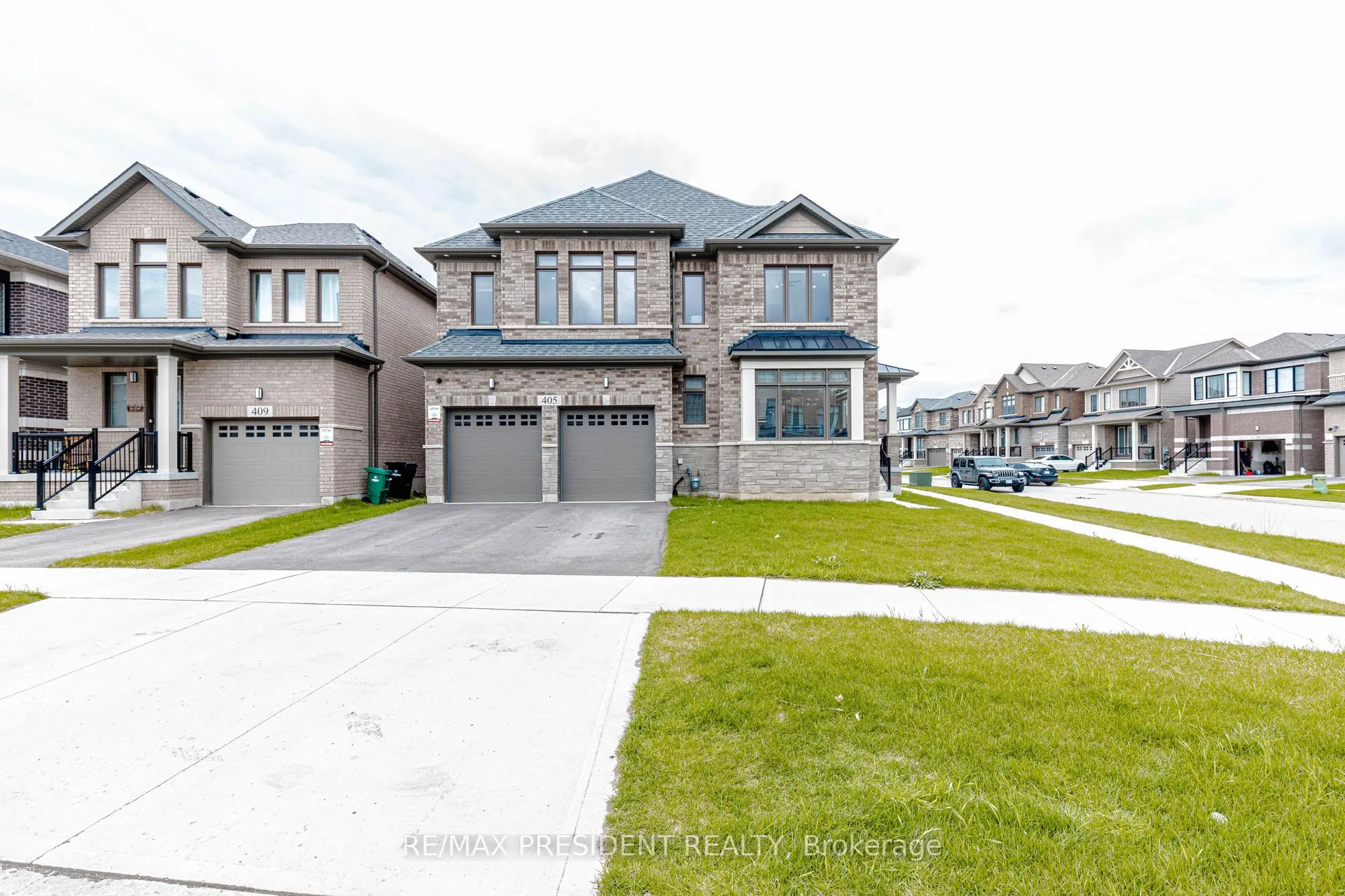 Photo 1 of 405 Newman Drive, Cambridge, Westview — HOMEH