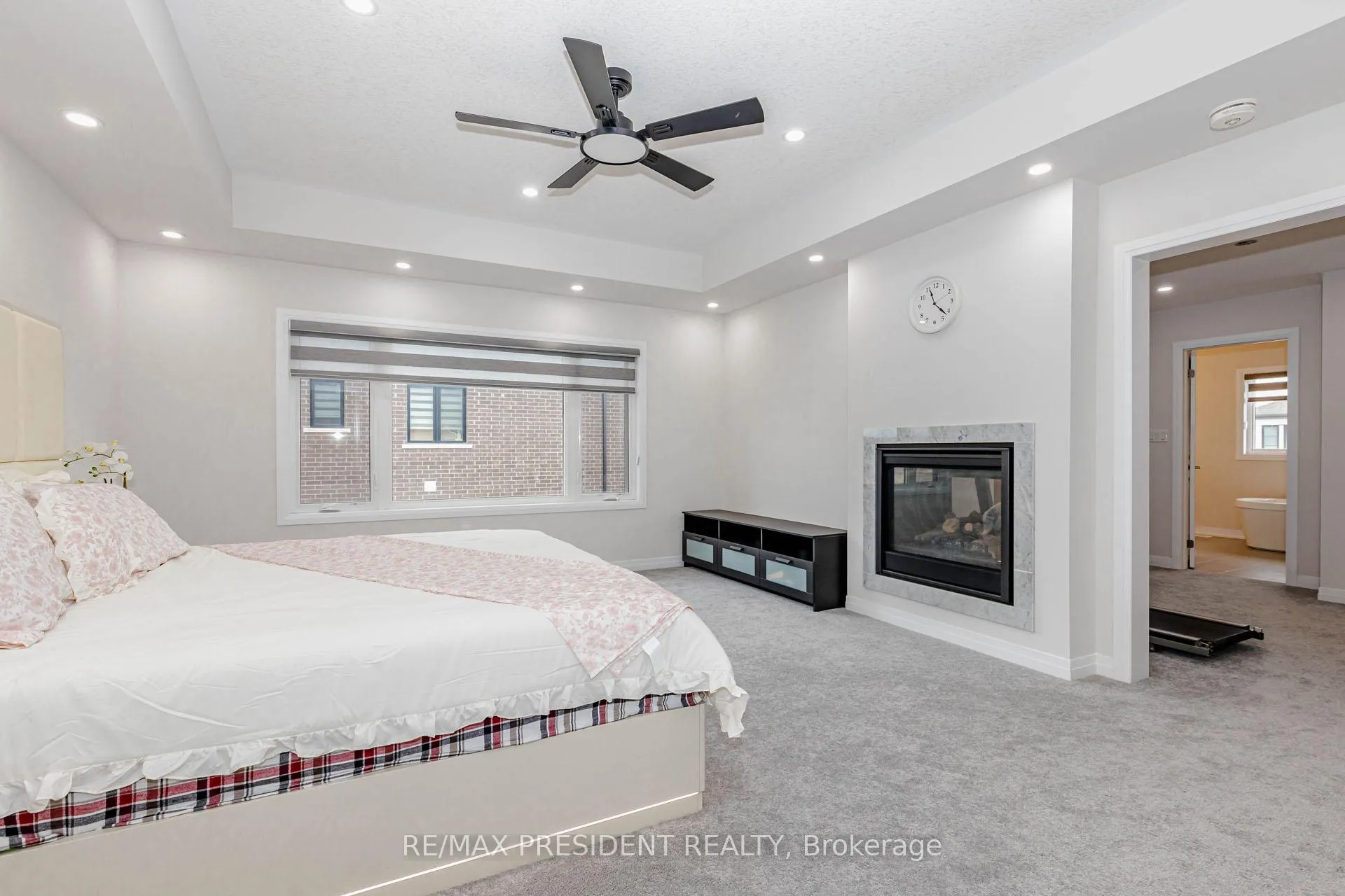 Photo 25 of 405 Newman Drive, Cambridge, Westview — HOMEH