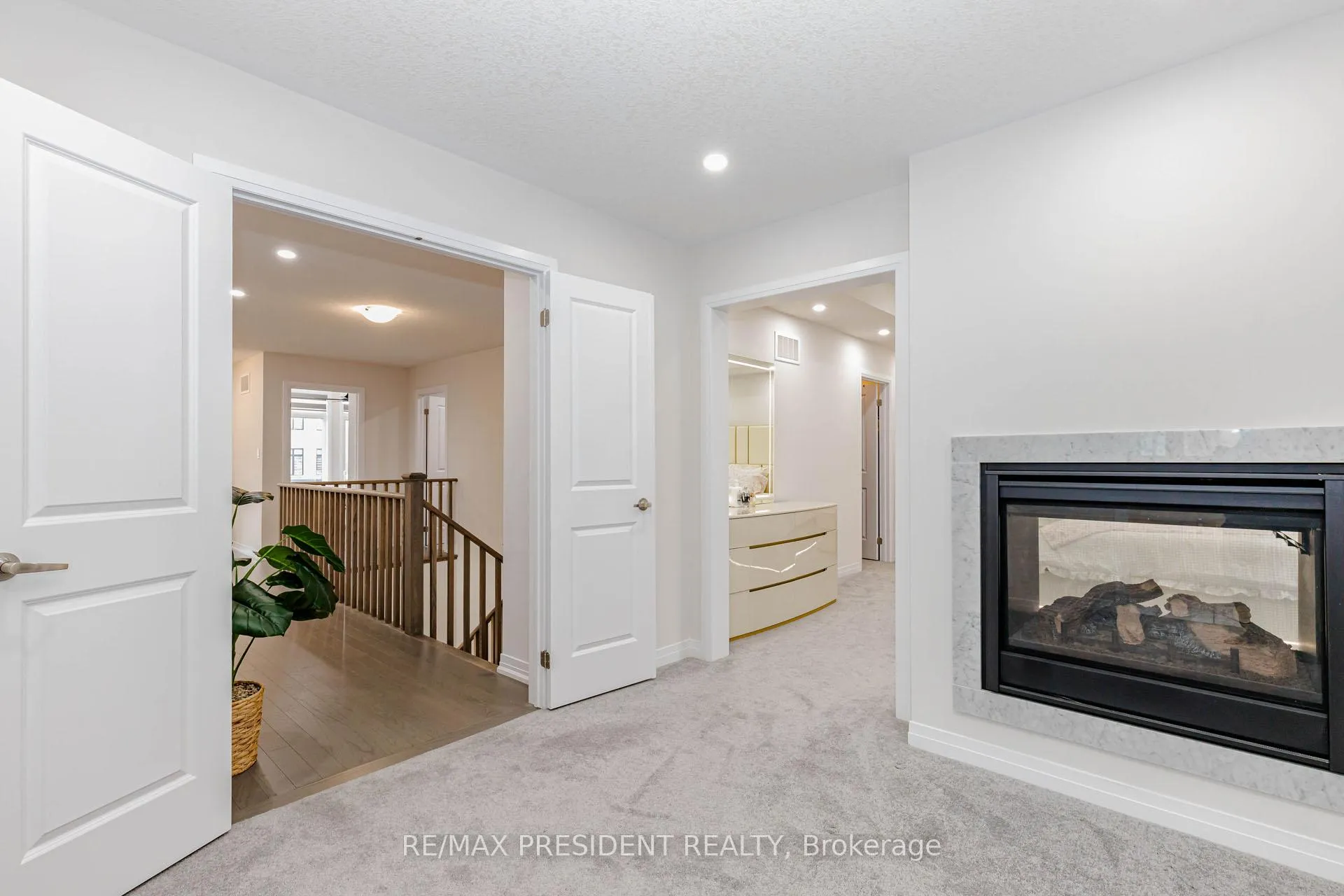 Photo 27 of 405 Newman Drive, Cambridge, Westview — HOMEH