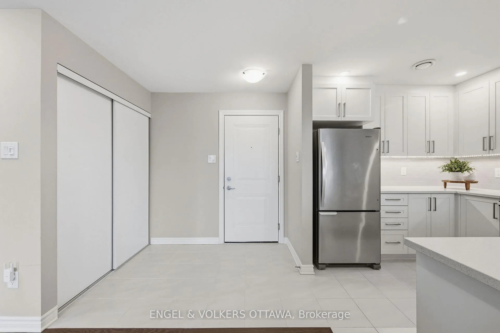 Photo 9 of Unit 10, 365 Tribeca Private, Ottawa, Barrhaven - Longfields — HOMEH