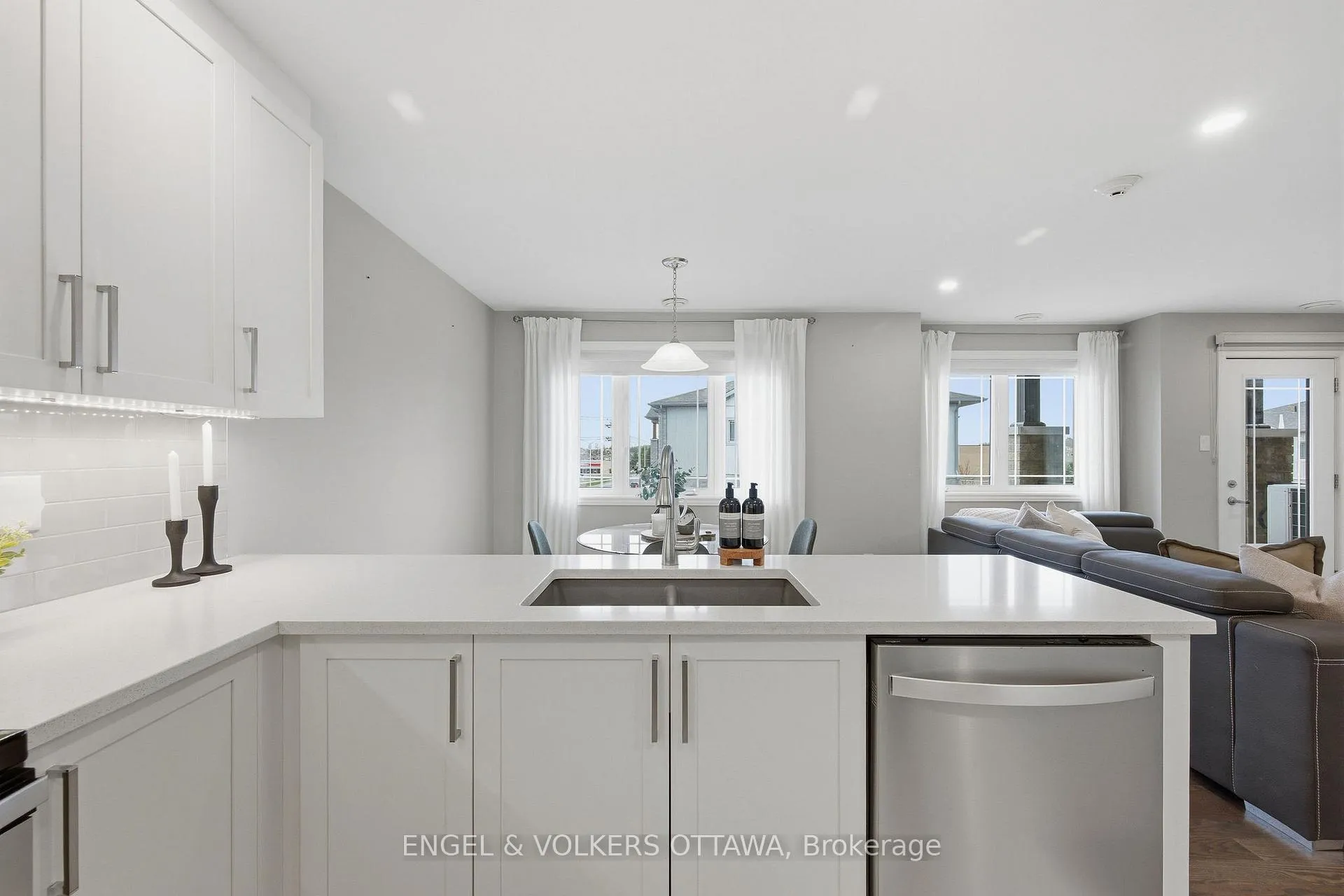 Photo 12 of Unit 10, 365 Tribeca Private, Ottawa, Barrhaven - Longfields — HOMEH