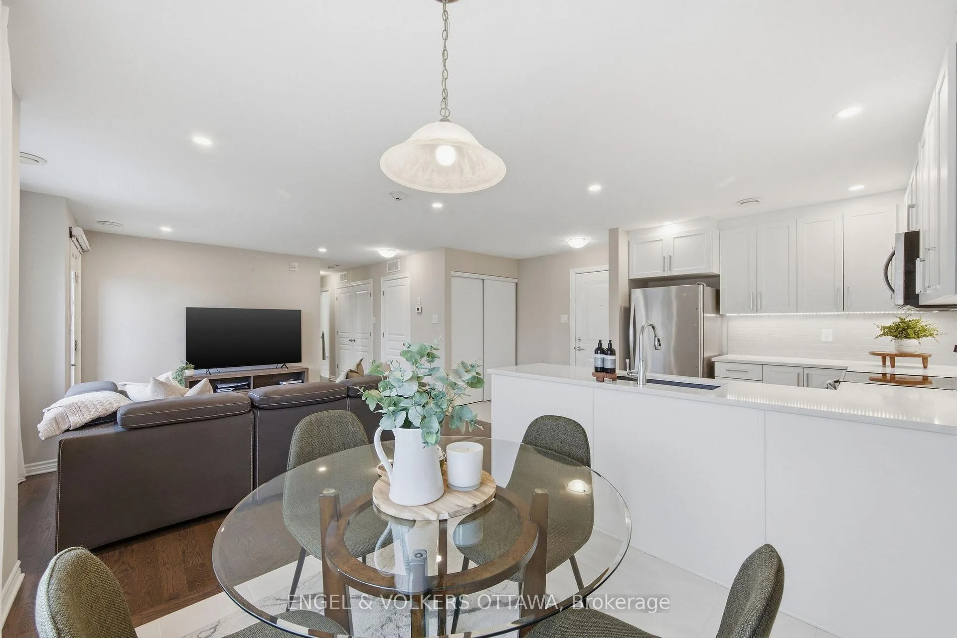 Photo 16 of Unit 10, 365 Tribeca Private, Ottawa, Barrhaven - Longfields — HOMEH