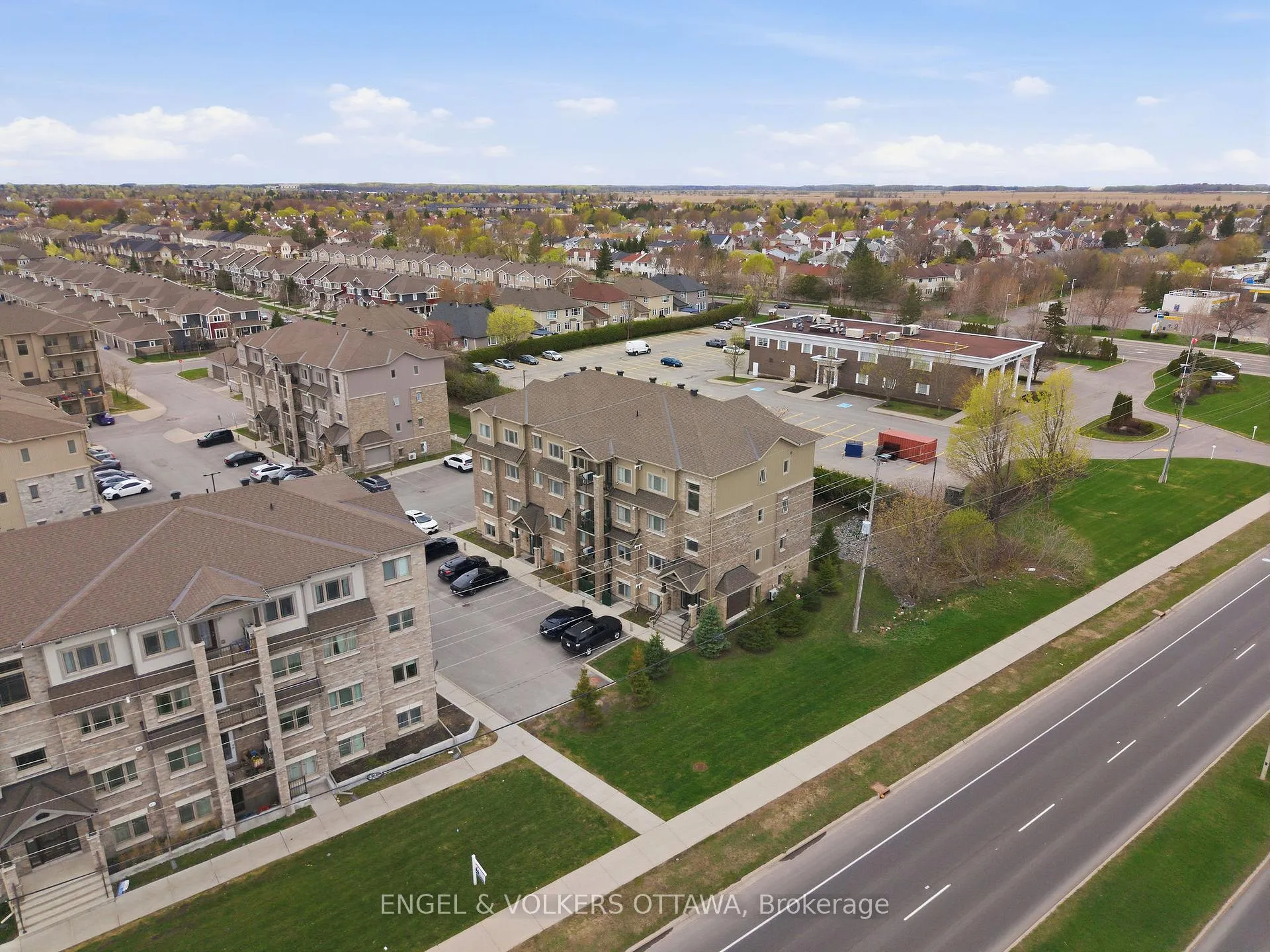 Photo 39 of Unit 10, 365 Tribeca Private, Ottawa, Barrhaven - Longfields — HOMEH