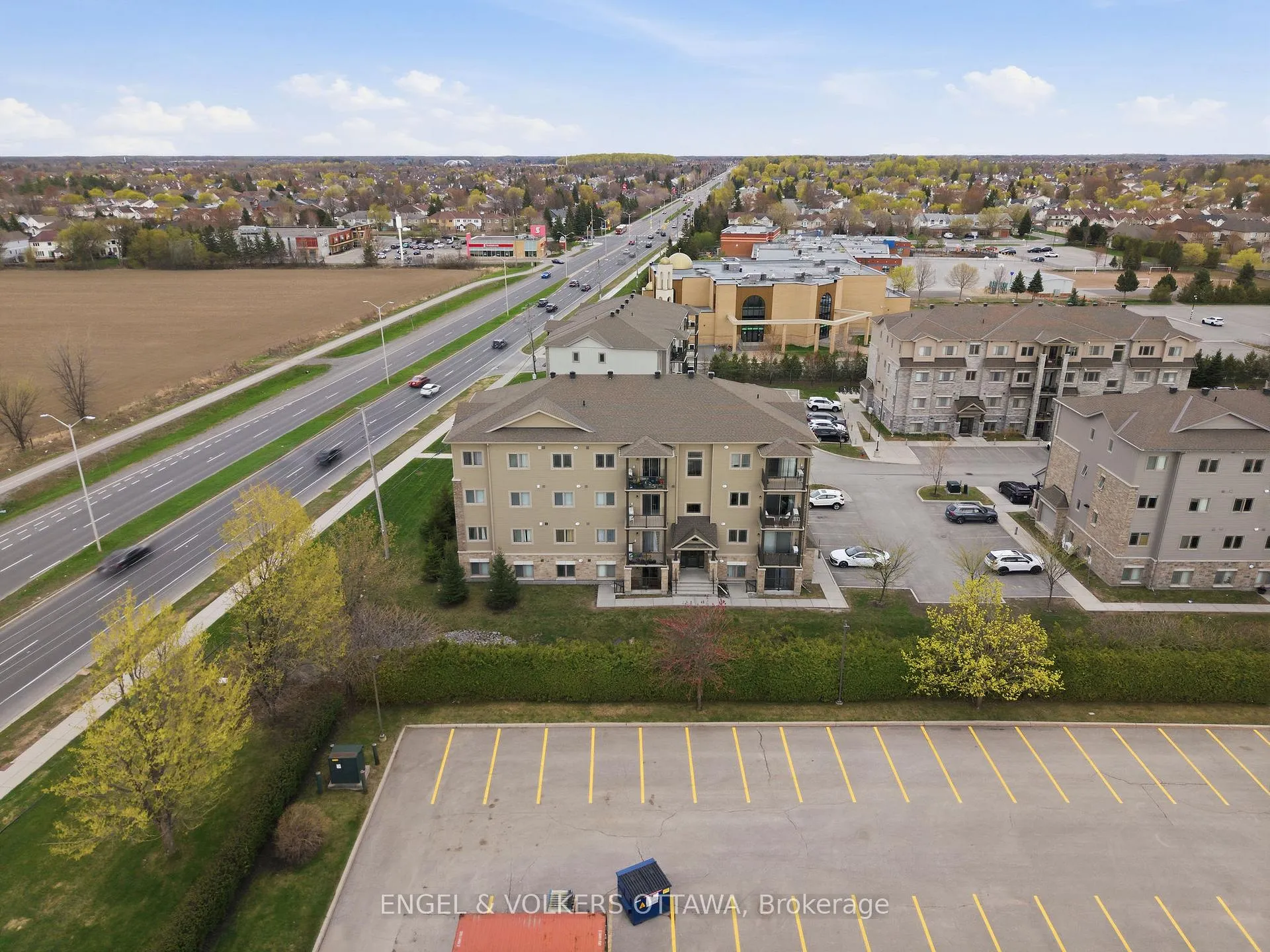 Photo 41 of Unit 10, 365 Tribeca Private, Ottawa, Barrhaven - Longfields — HOMEH