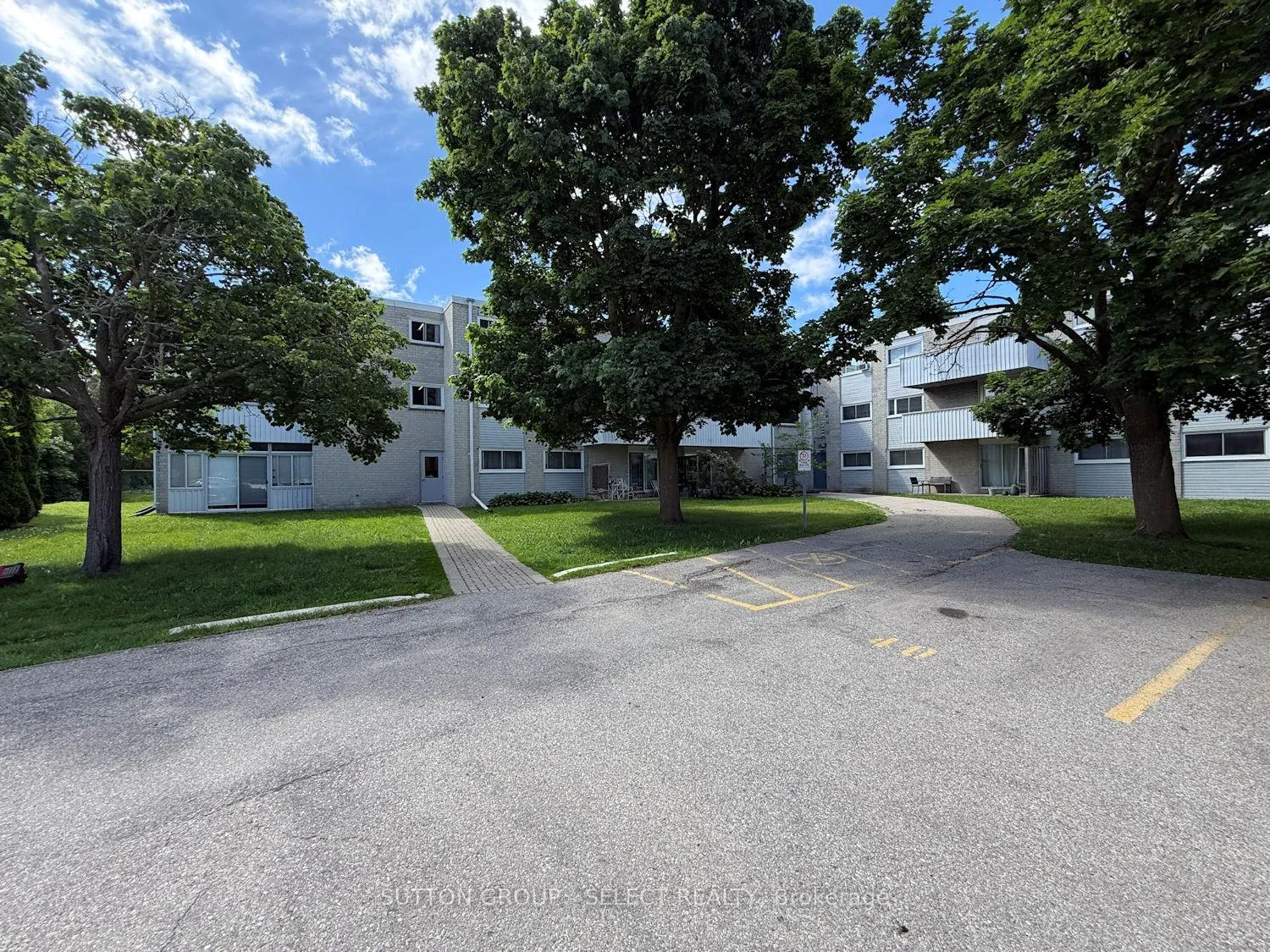 Photo 9 of Unit 203, 80 Breckenridge Drive, Kitchener, Heritage Park - Kitchener — HOMEH