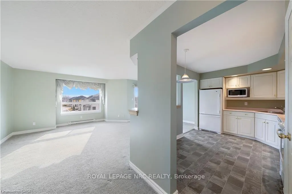 Photo 2 of Unit 303B, 1061 Vansickle Road, St. Catharines, Grapeview — HOMEH