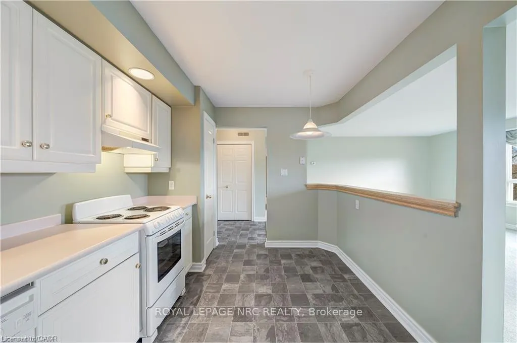 Photo 5 of Unit 303B, 1061 Vansickle Road, St. Catharines, Grapeview — HOMEH