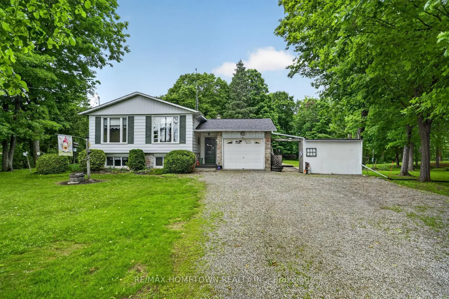 Photo 2 of 228 8th Line Road, Athens, R of Yonge & Escott Twp — HOMEH