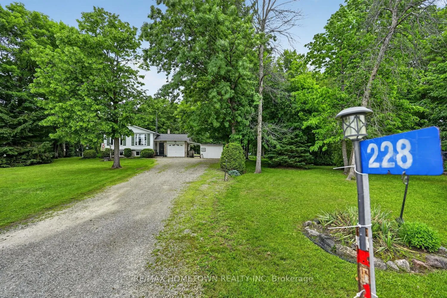 Photo 3 of 228 8th Line Road, Athens, R of Yonge & Escott Twp — HOMEH