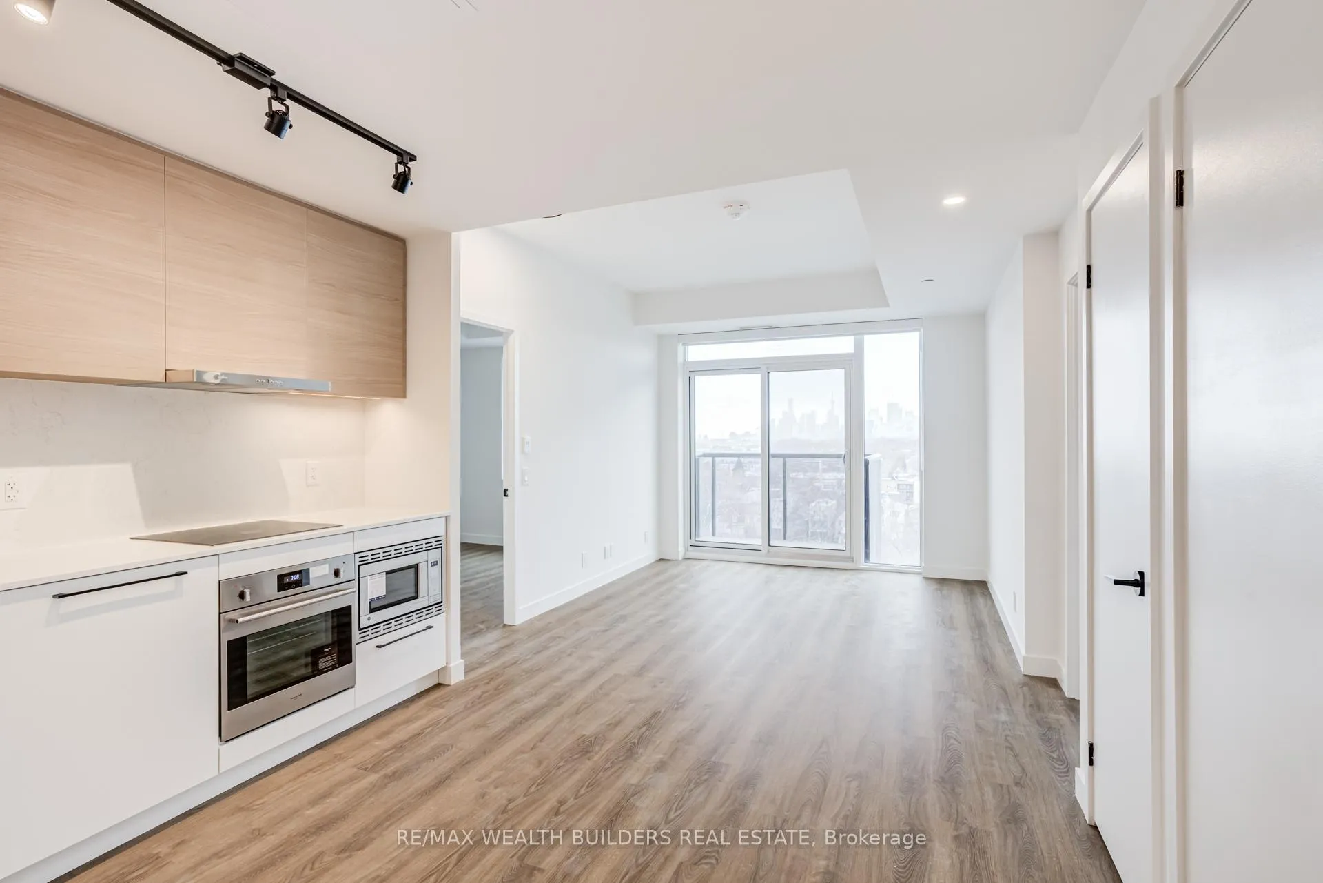 Photo 13 of Unit 916, 1050 Eastern Avenue, Toronto, The Beaches — HOMEH