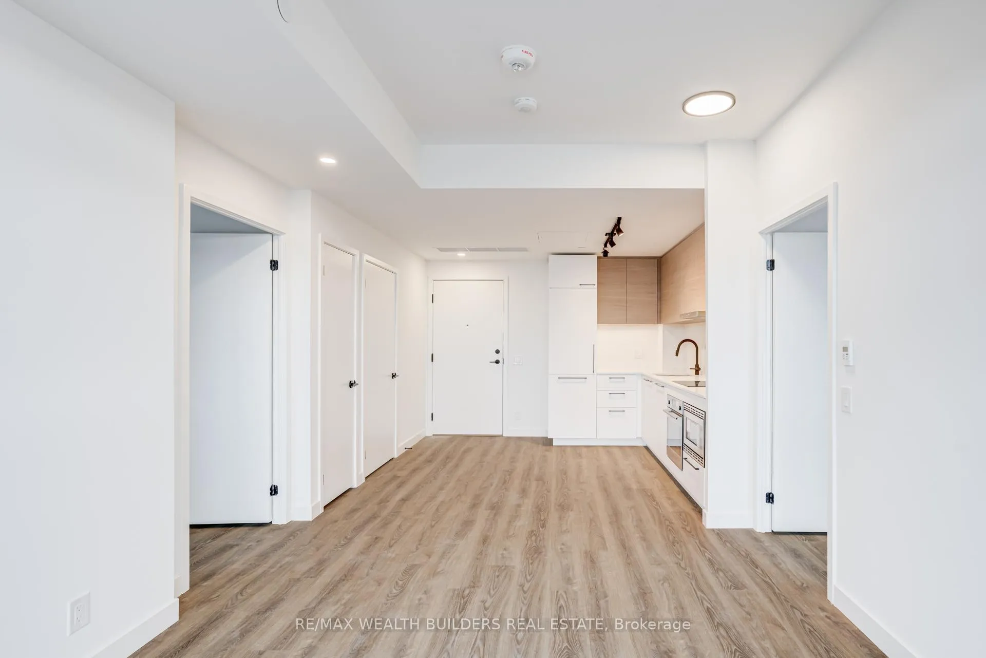Photo 16 of Unit 916, 1050 Eastern Avenue, Toronto, The Beaches — HOMEH