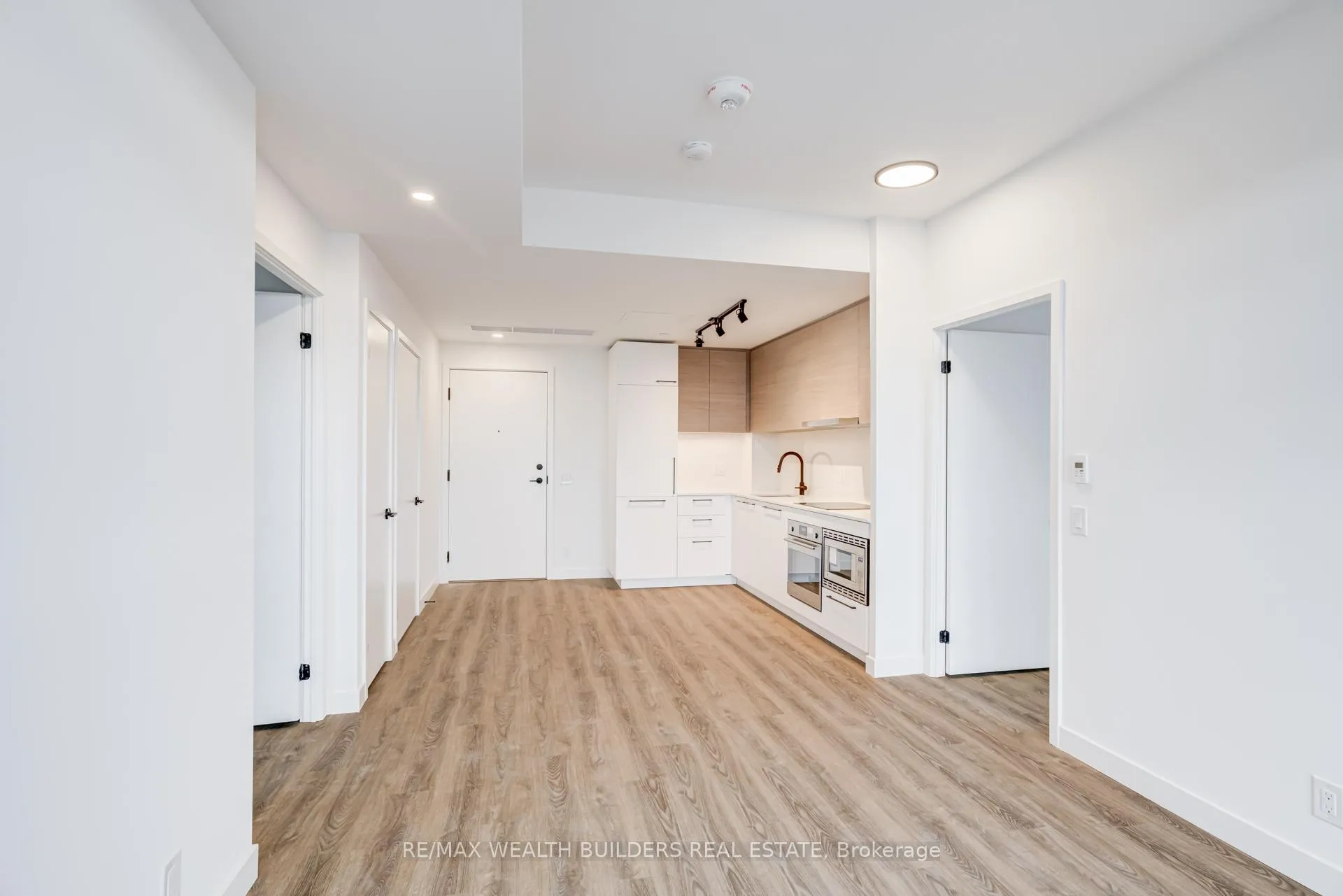 Photo 17 of Unit 916, 1050 Eastern Avenue, Toronto, The Beaches — HOMEH