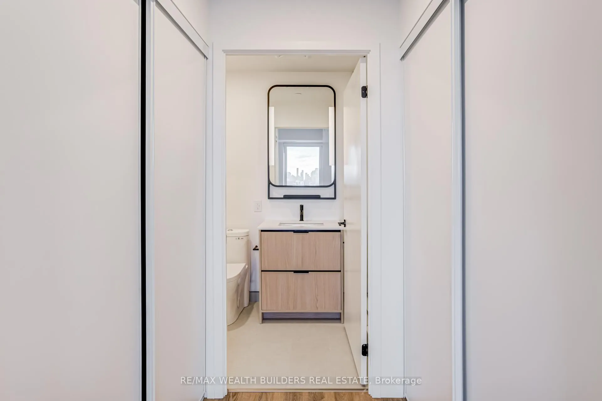 Photo 20 of Unit 916, 1050 Eastern Avenue, Toronto, The Beaches — HOMEH
