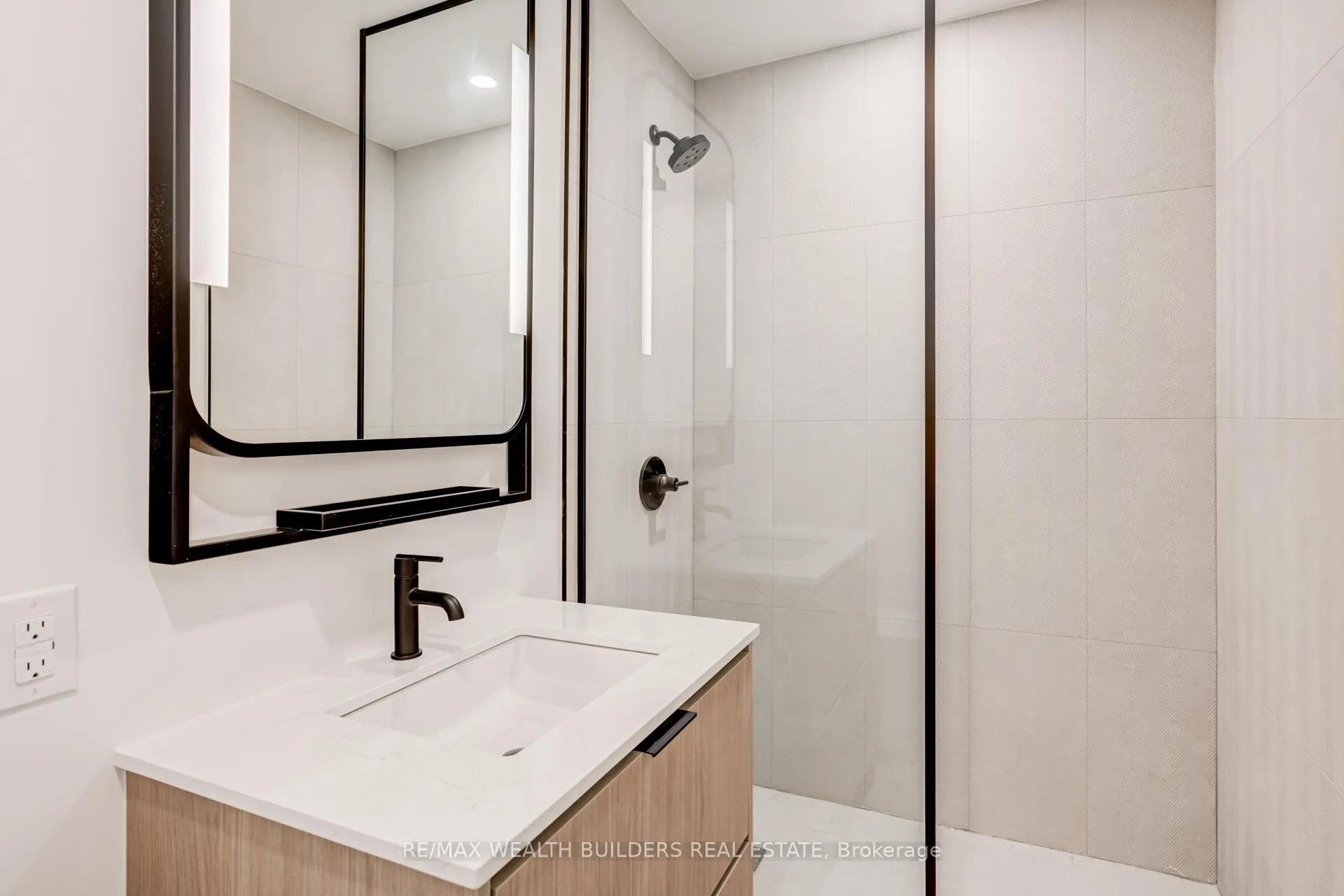 Photo 22 of Unit 916, 1050 Eastern Avenue, Toronto, The Beaches — HOMEH