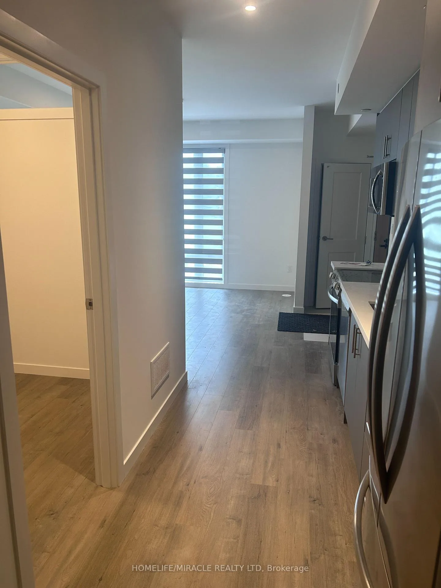 Photo 4 of Unit 21, 109 Marydale Avenue, Markham, Middlefield — HOMEH
