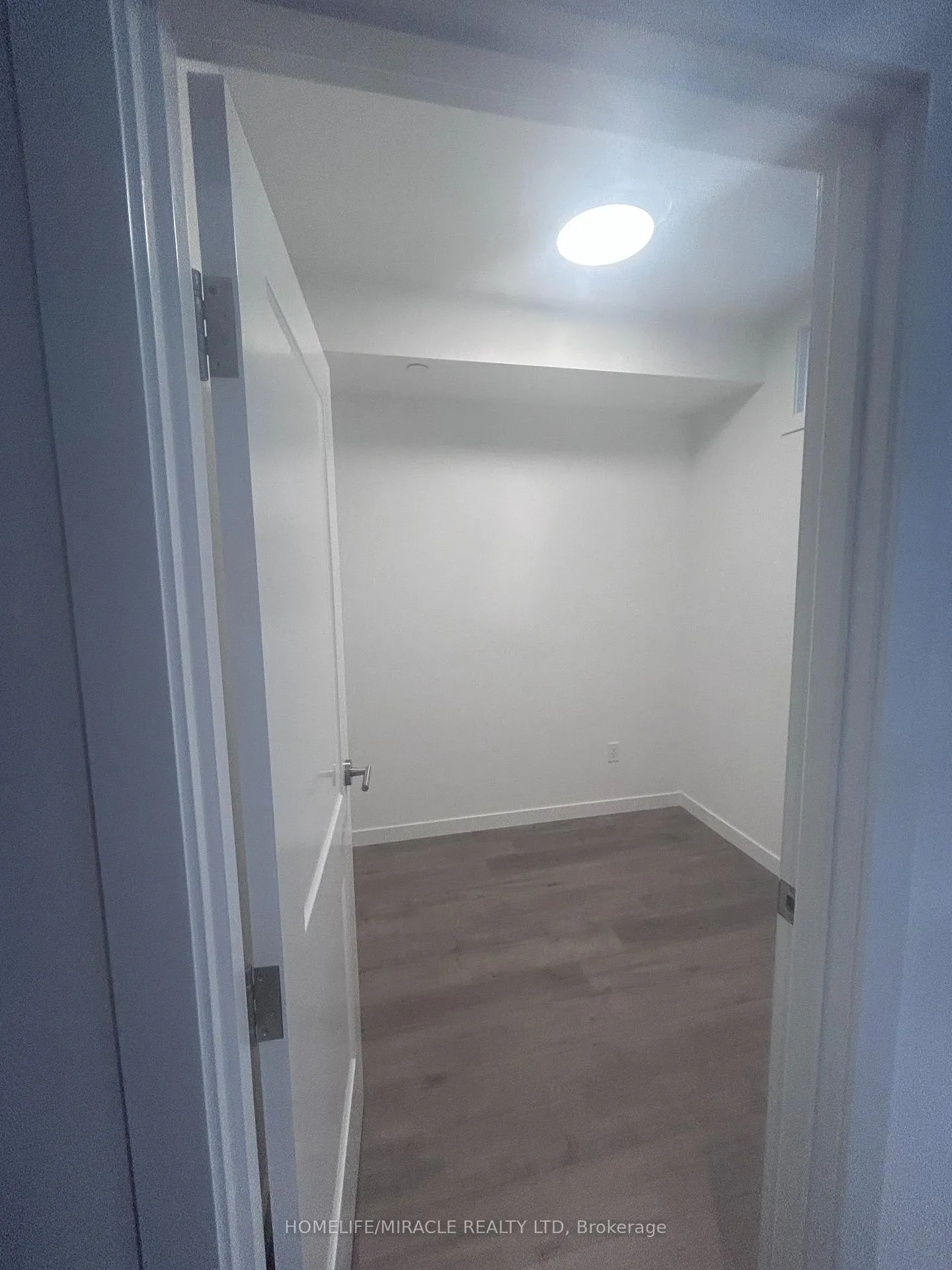 Photo 8 of Unit 21, 109 Marydale Avenue, Markham, Middlefield — HOMEH