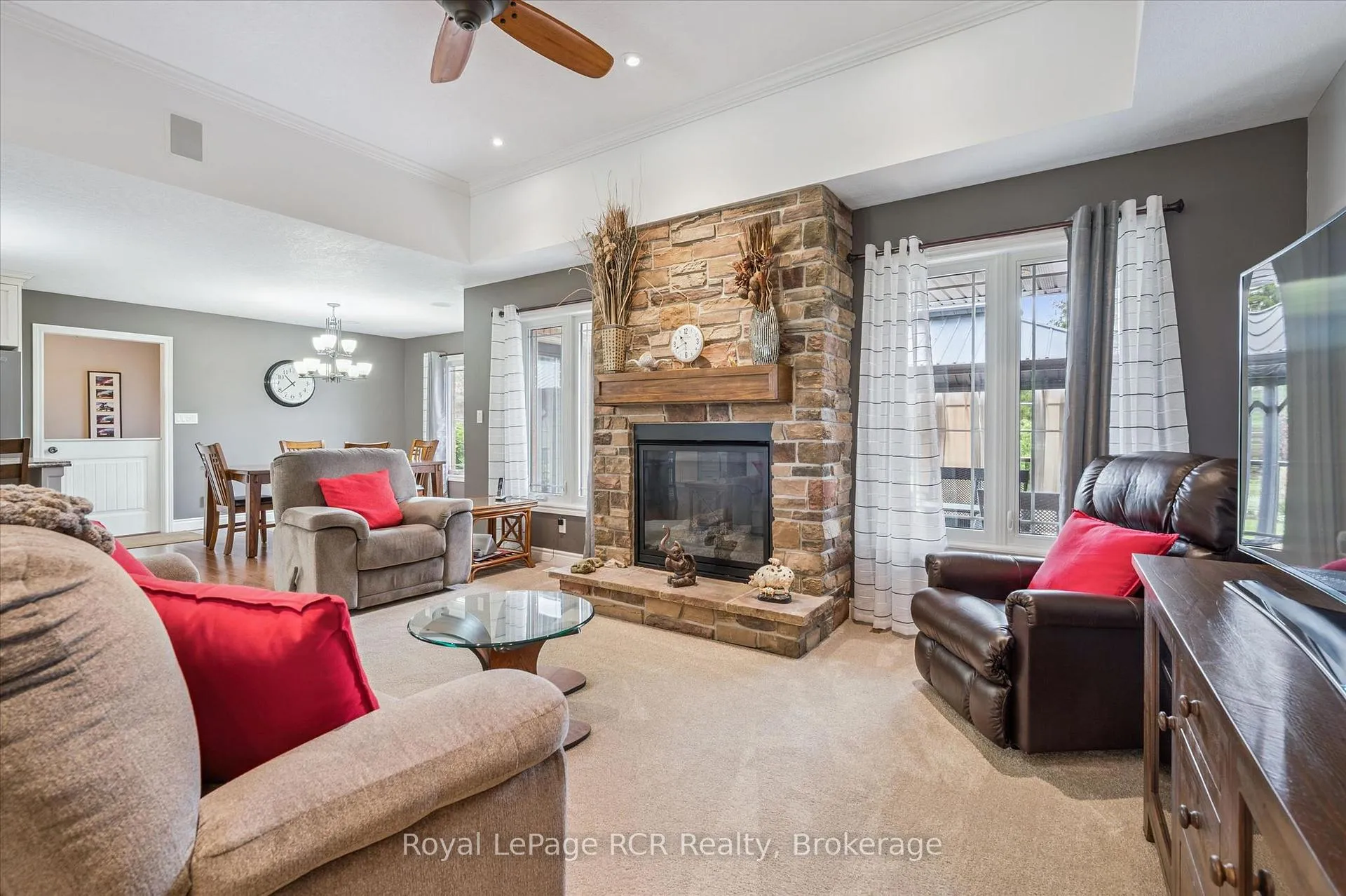 Photo 15 of 104 Harris Crescent, Southgate — HOMEH