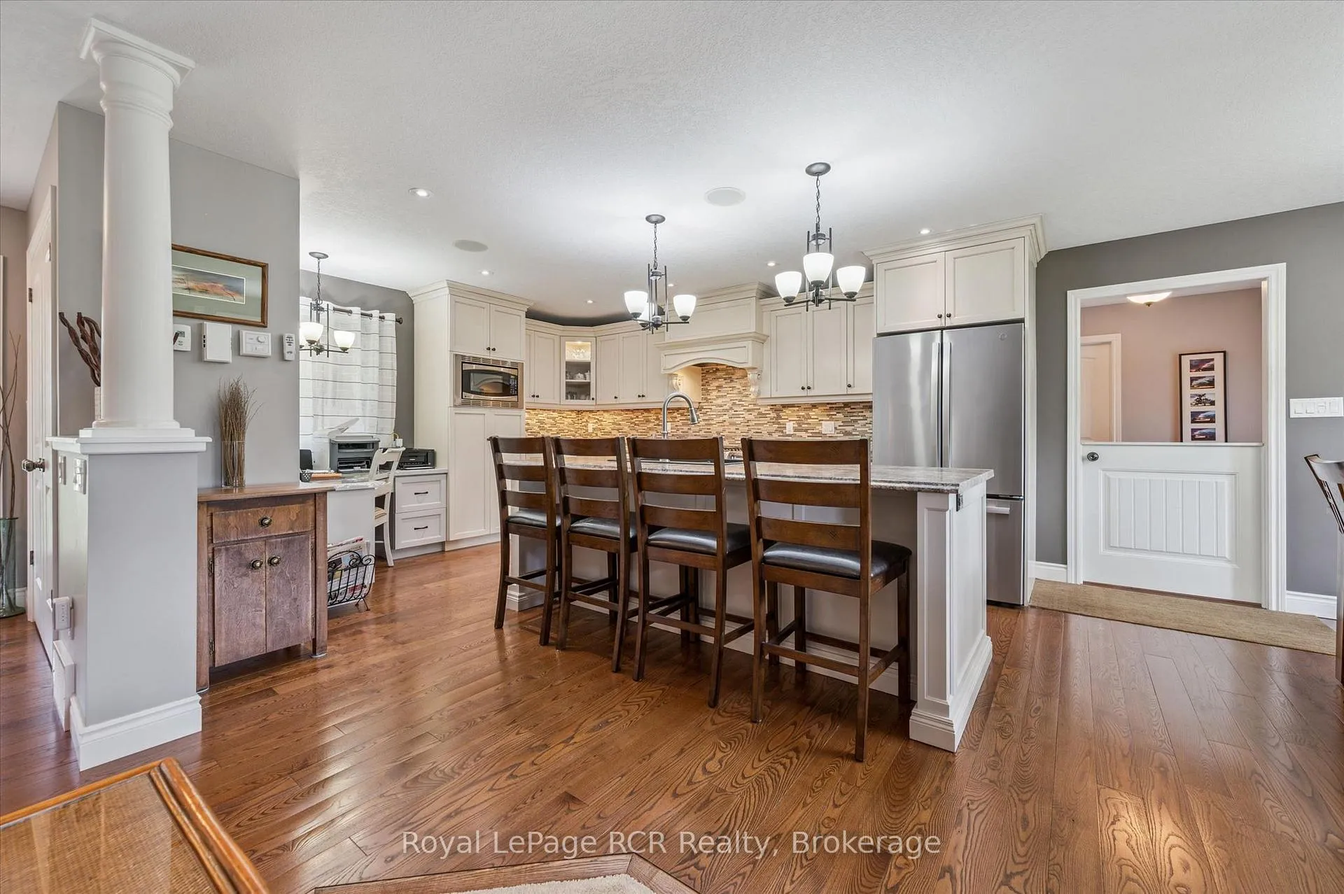 Photo 18 of 104 Harris Crescent, Southgate — HOMEH