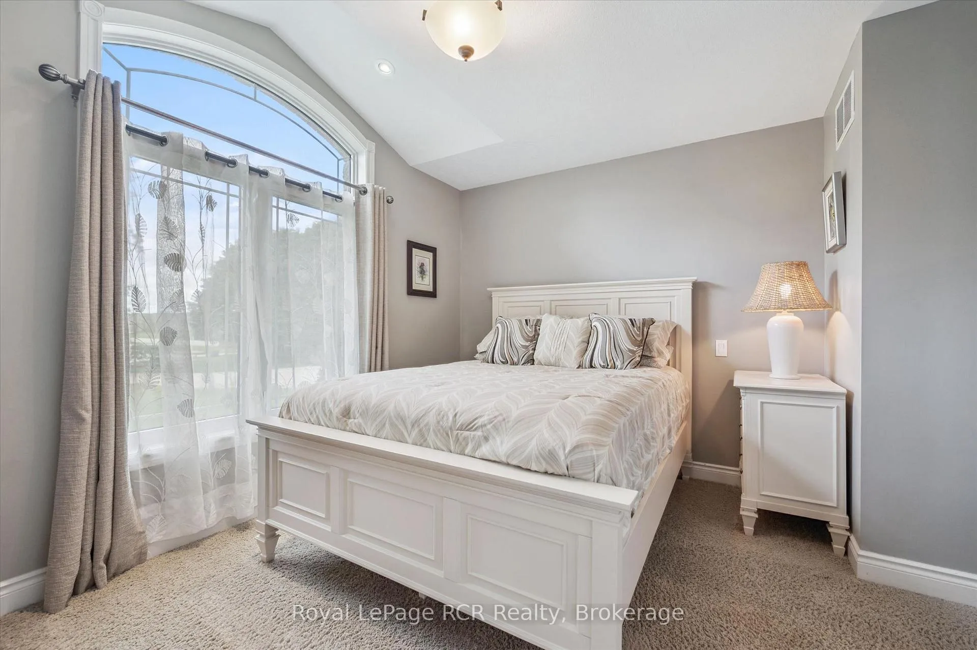 Photo 26 of 104 Harris Crescent, Southgate — HOMEH