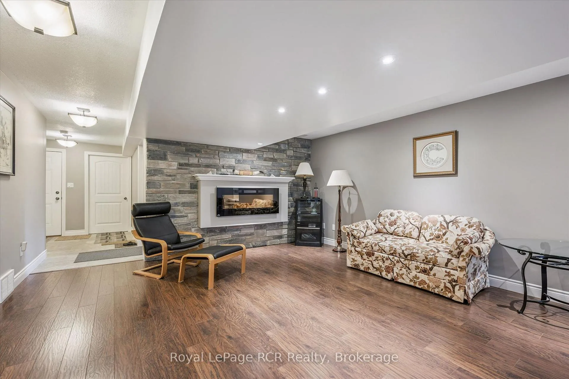 Photo 41 of 104 Harris Crescent, Southgate — HOMEH