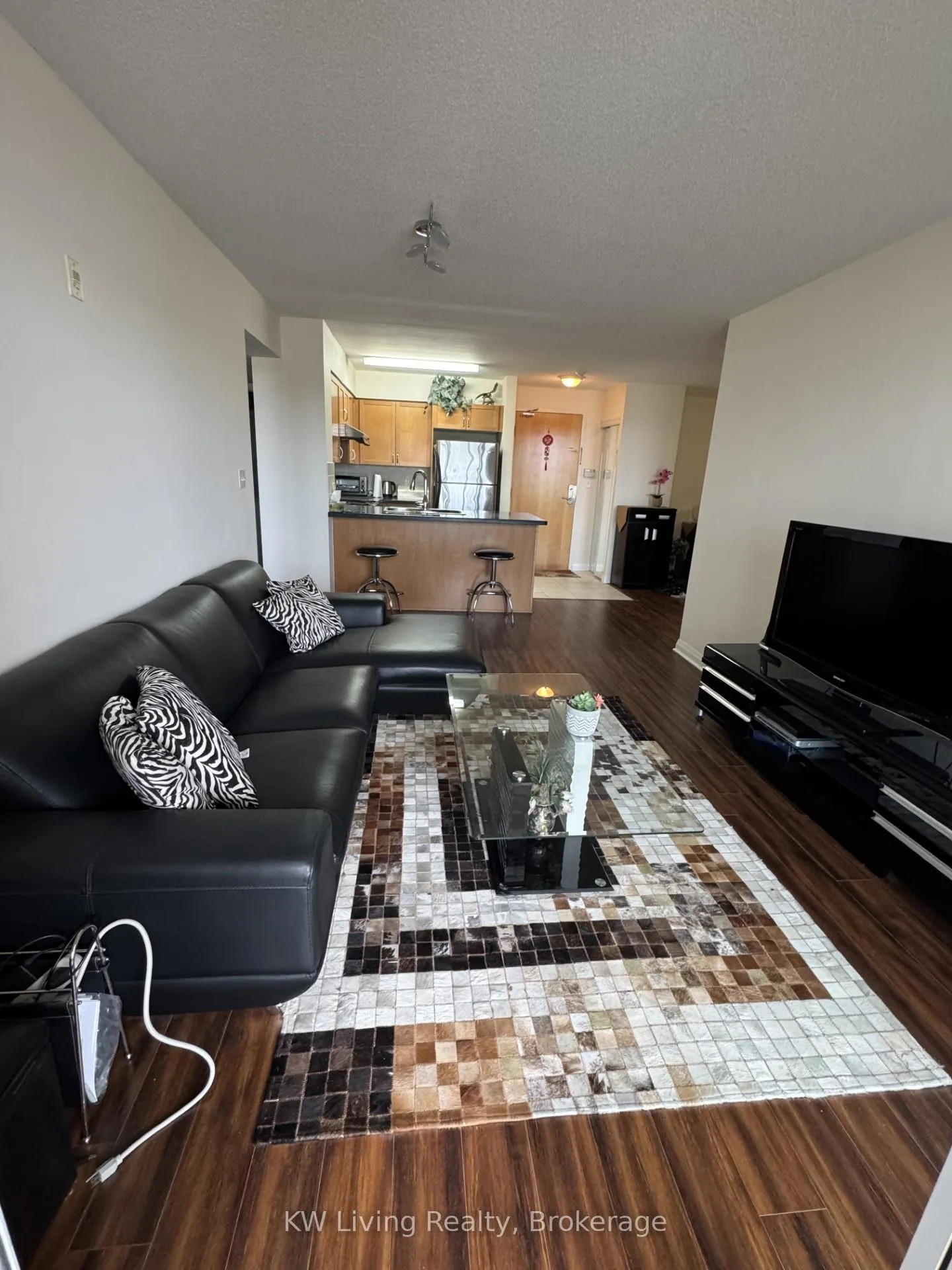 Photo 6 of Unit 710, 7373 Kennedy Road, Markham, Milliken Mills East — HOMEH