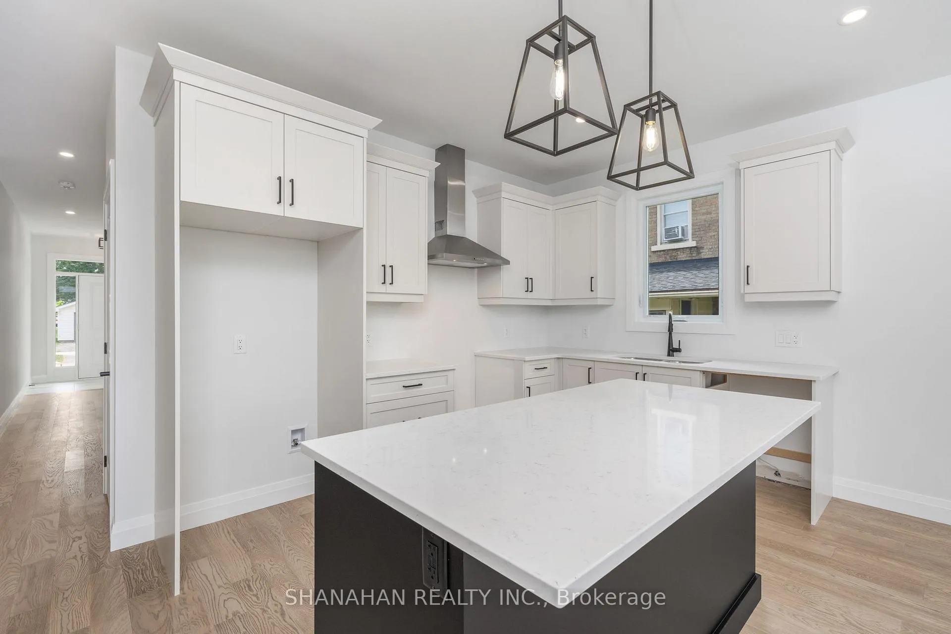 Photo 12 of 397 Victoria Street, Warwick, Watford — HOMEH