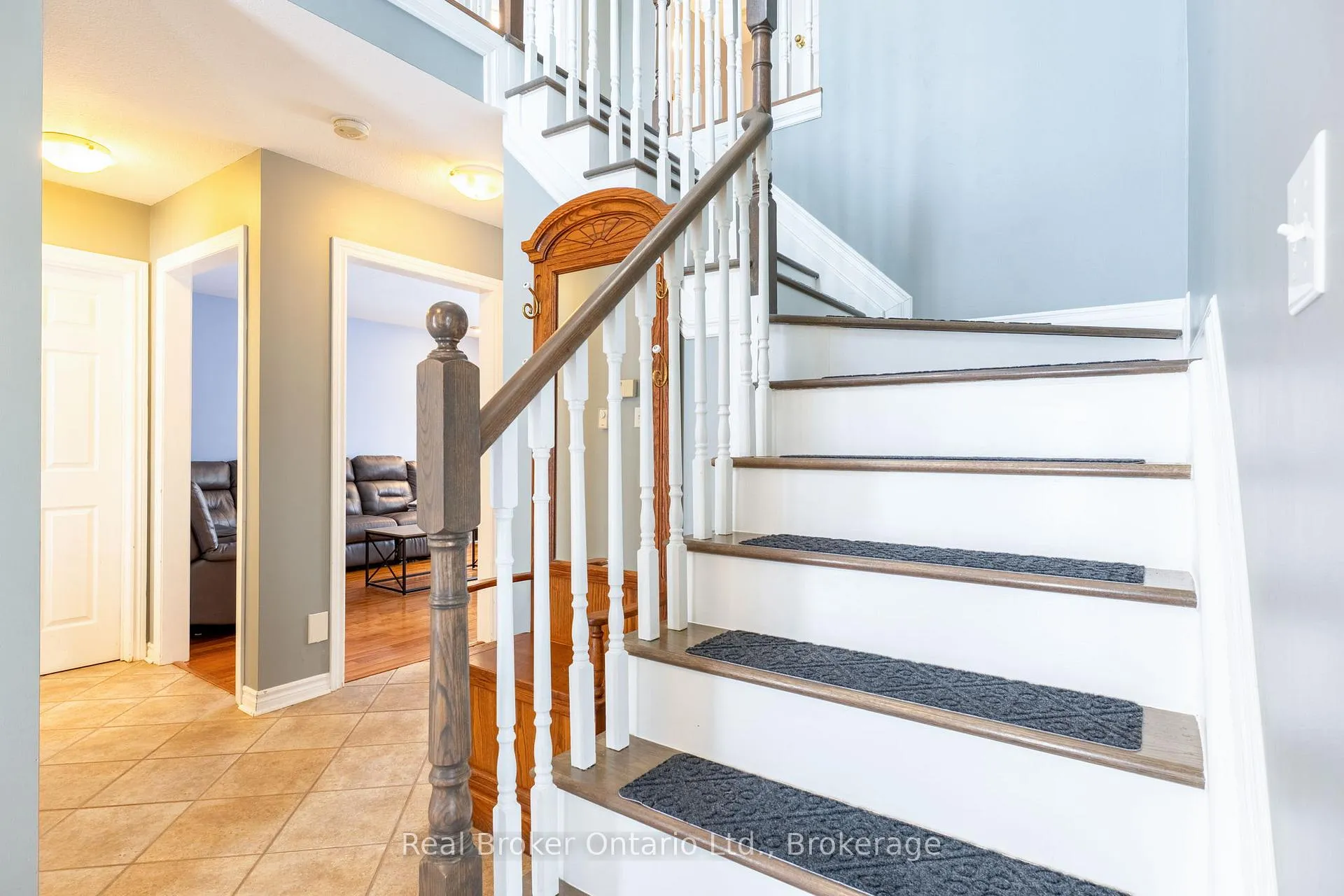 Photo 5 of 9 Boyd Crescent, Oro-Medonte, Moonstone — HOMEH