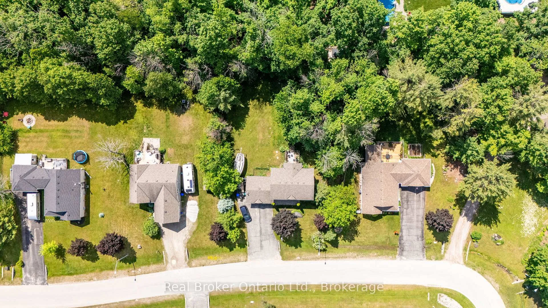 Photo 18 of 9 Boyd Crescent, Oro-Medonte, Moonstone — HOMEH