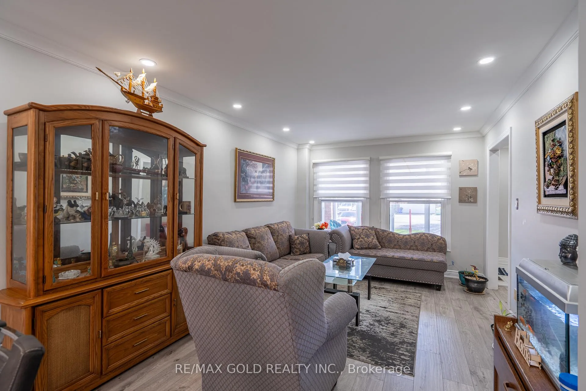 Photo 7 of 103 Lord Simcoe Drive, Brampton, Westgate — HOMEH