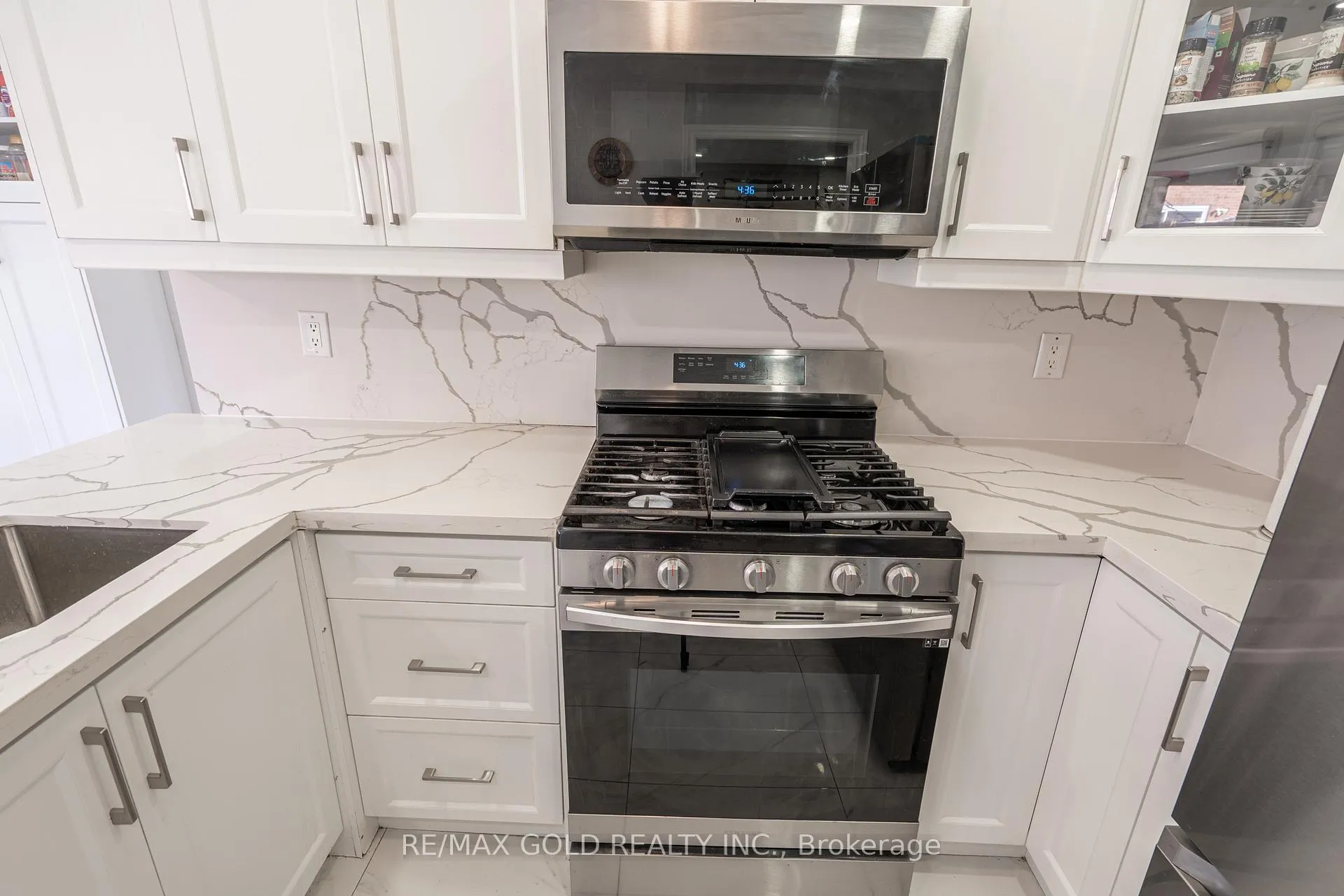 Photo 11 of 103 Lord Simcoe Drive, Brampton, Westgate — HOMEH
